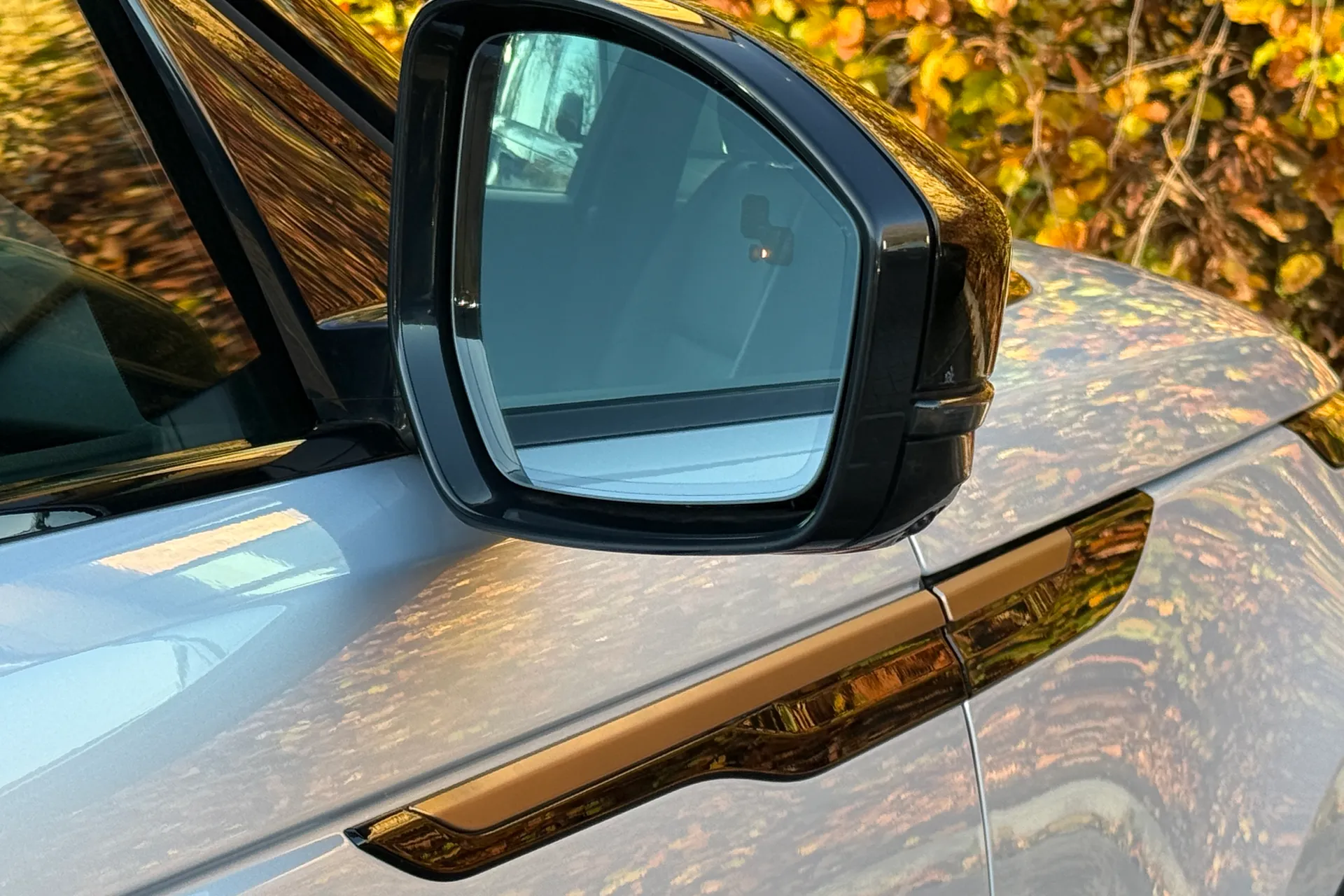 LAND ROVER RANGE ROVER VELAR thumbnail image number 12