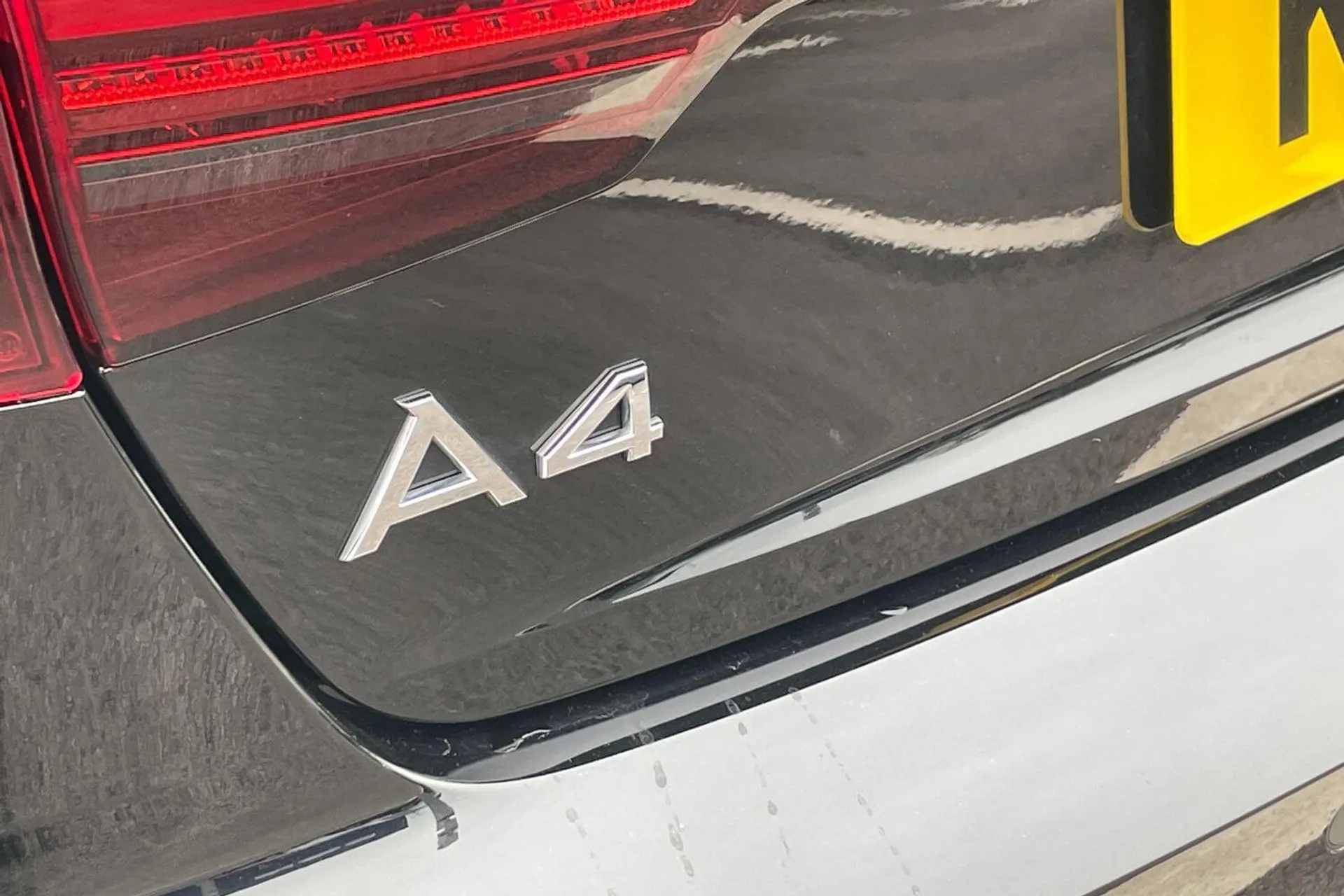Audi A4 thumbnail image number 57