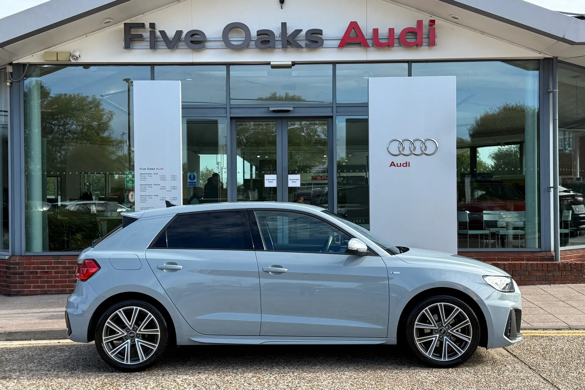 Audi A1 thumbnail image number 2