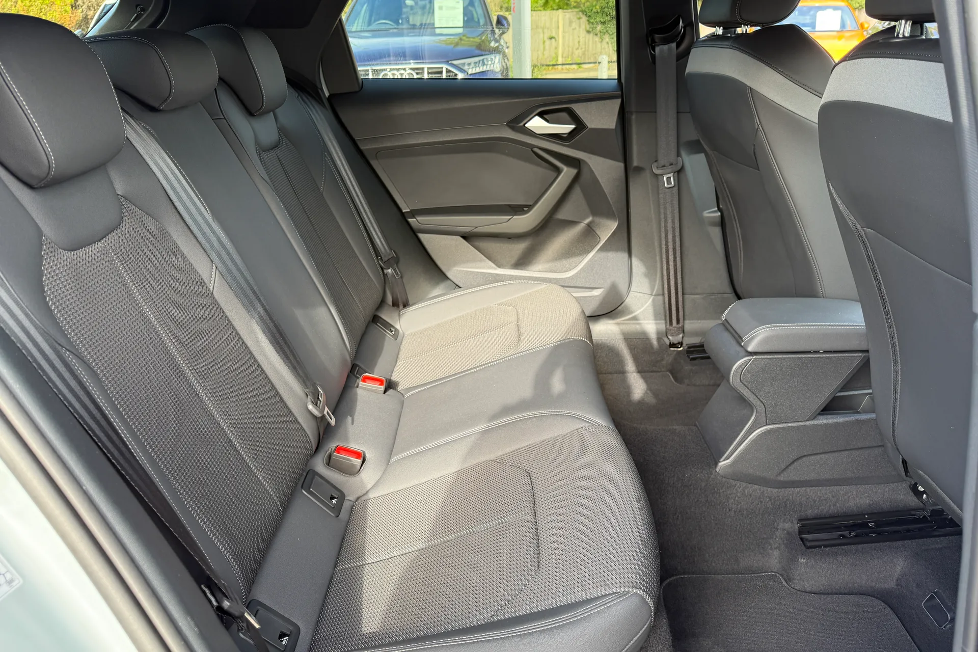 Audi A1 thumbnail image number 43