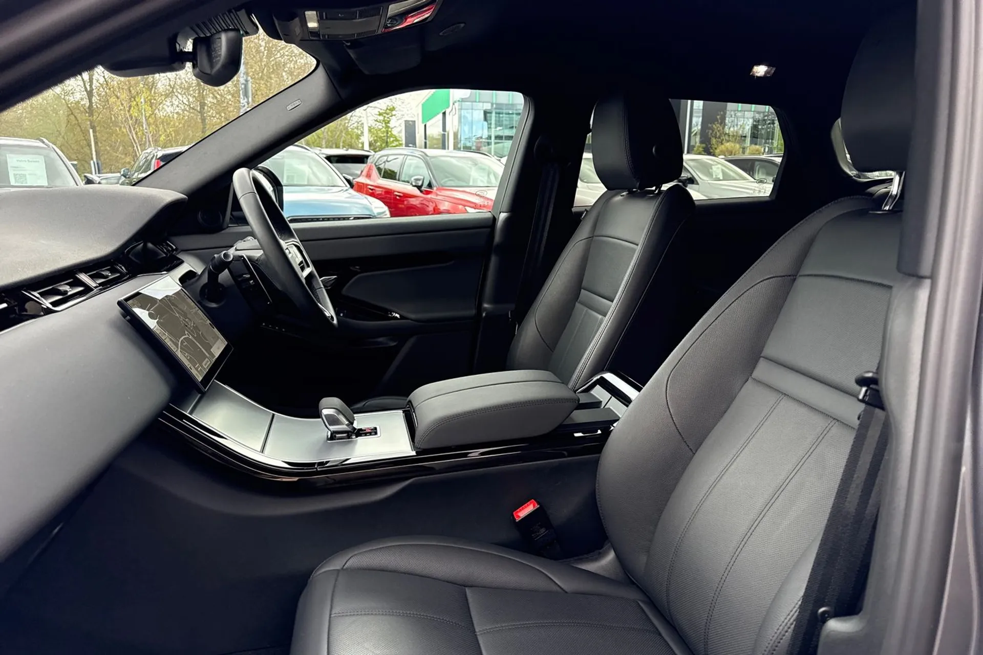 LAND ROVER RANGE ROVER EVOQUE thumbnail image number 28