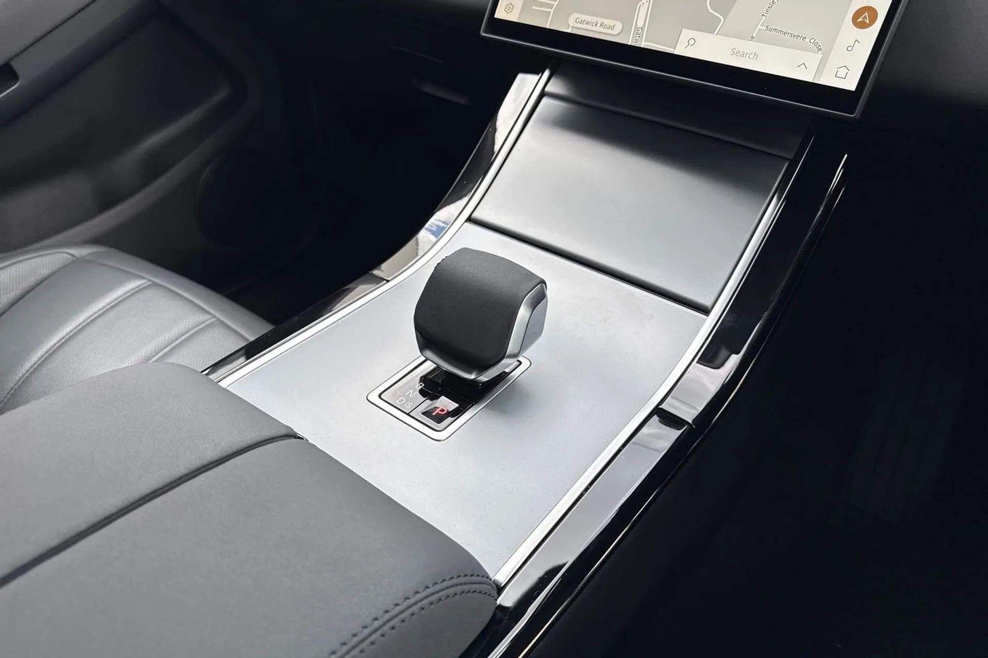 LAND ROVER RANGE ROVER EVOQUE thumbnail image number 40