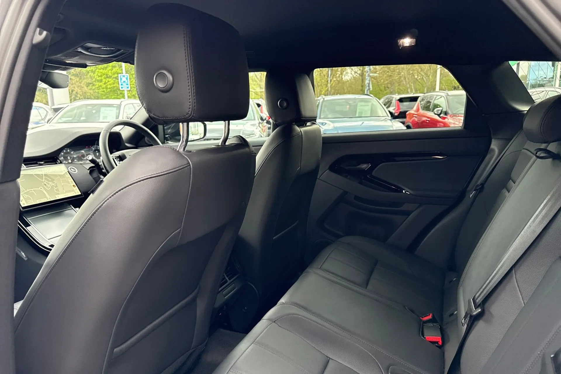 LAND ROVER RANGE ROVER EVOQUE thumbnail image number 31