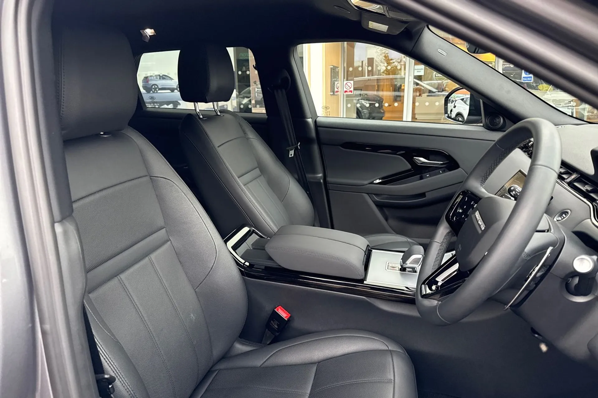 LAND ROVER RANGE ROVER EVOQUE thumbnail image number 26