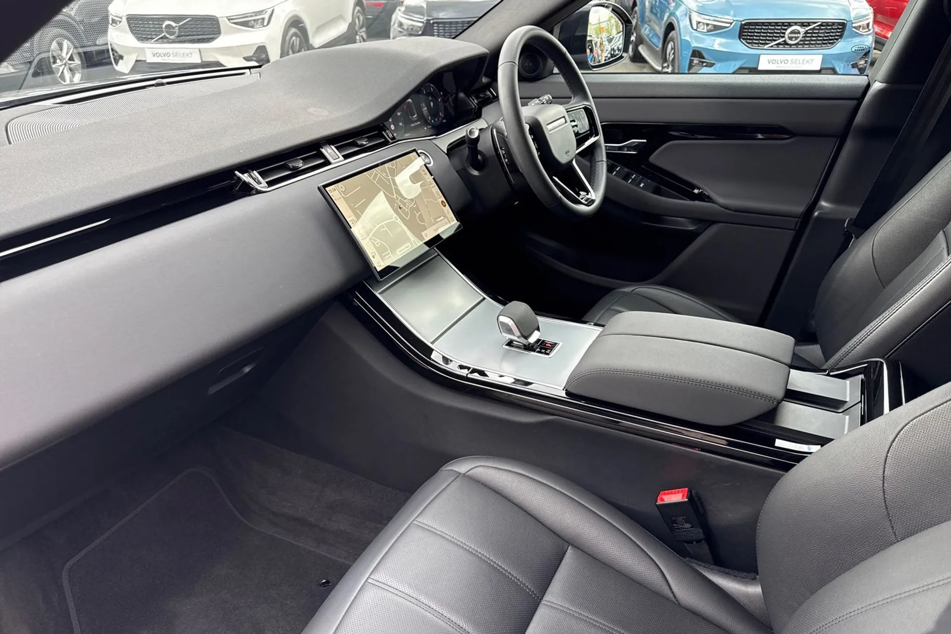 LAND ROVER RANGE ROVER EVOQUE thumbnail image number 27