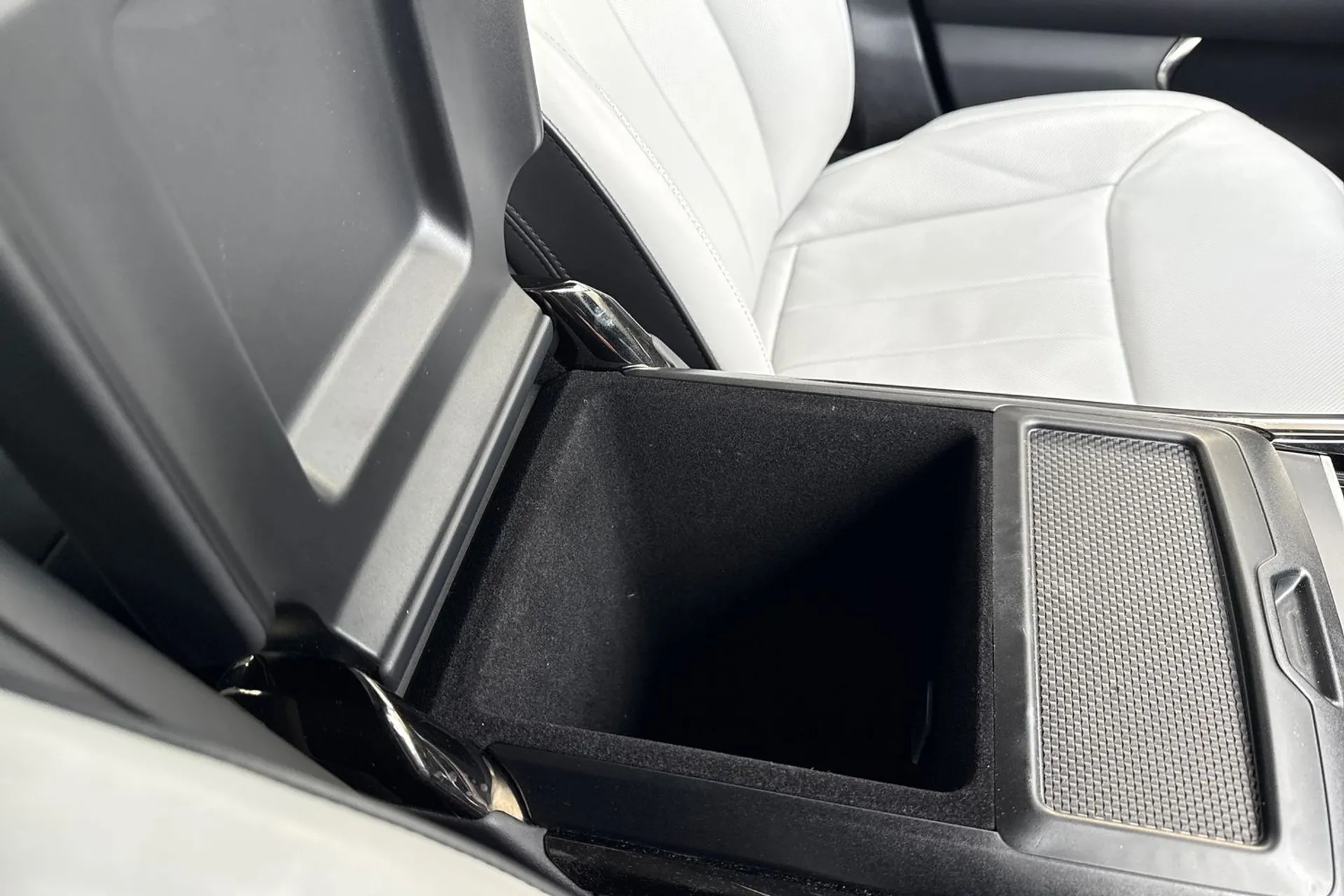 LAND ROVER RANGE ROVER SPORT thumbnail image number 58