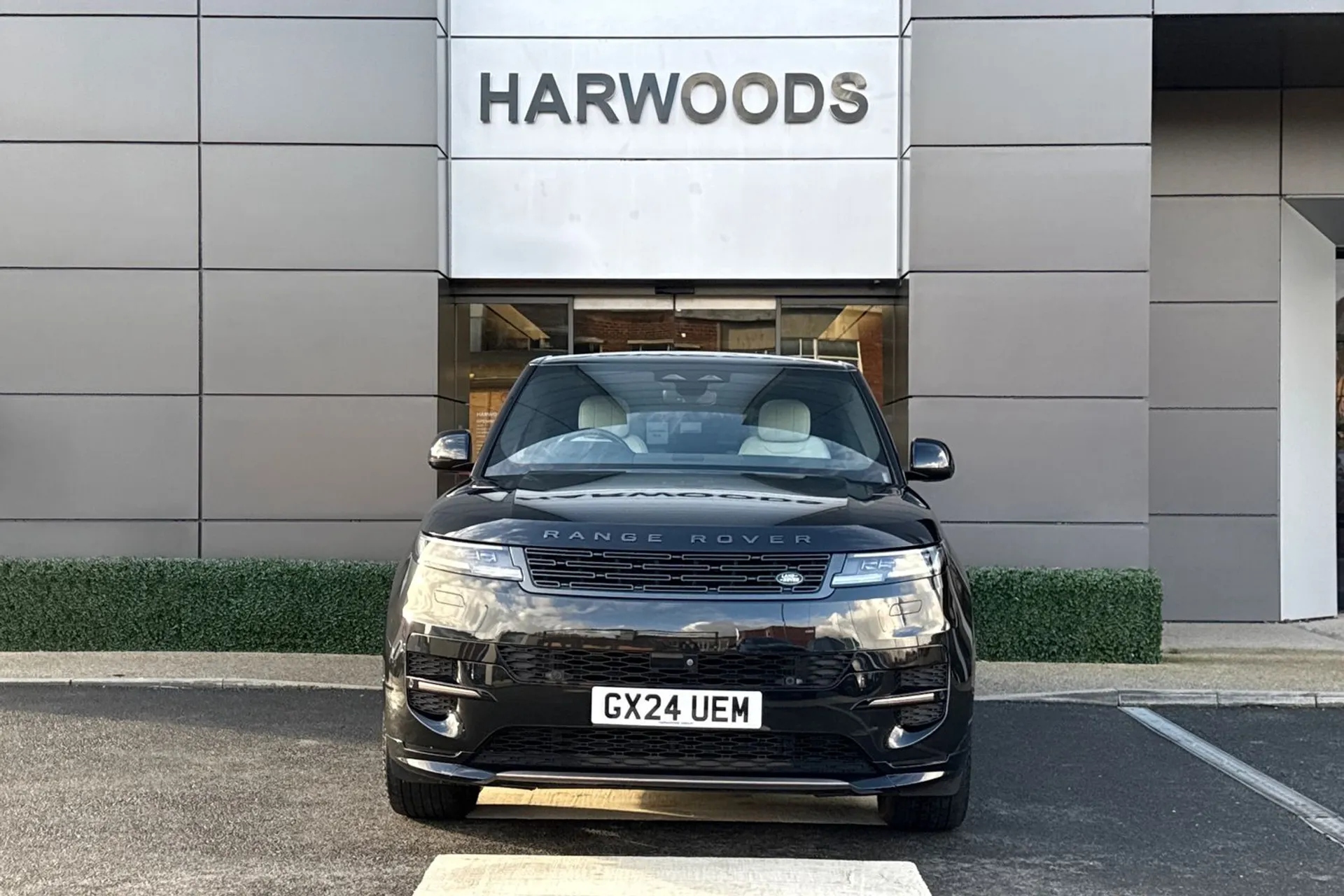 LAND ROVER RANGE ROVER SPORT thumbnail image number 16