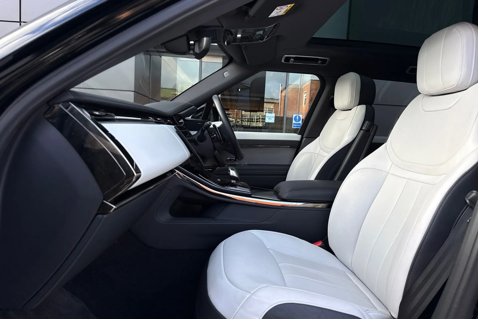 LAND ROVER RANGE ROVER SPORT thumbnail image number 39