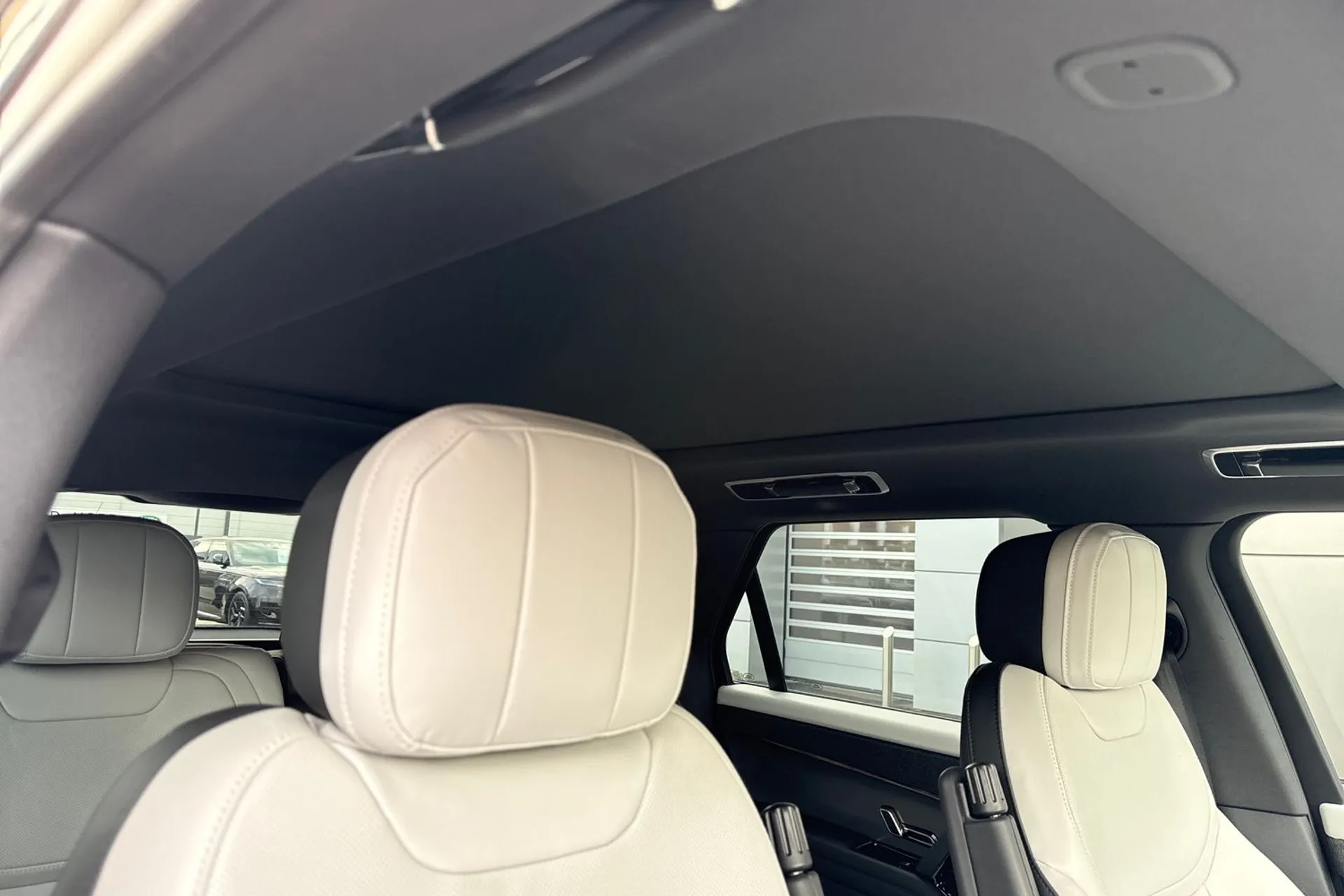 LAND ROVER RANGE ROVER SPORT thumbnail image number 9