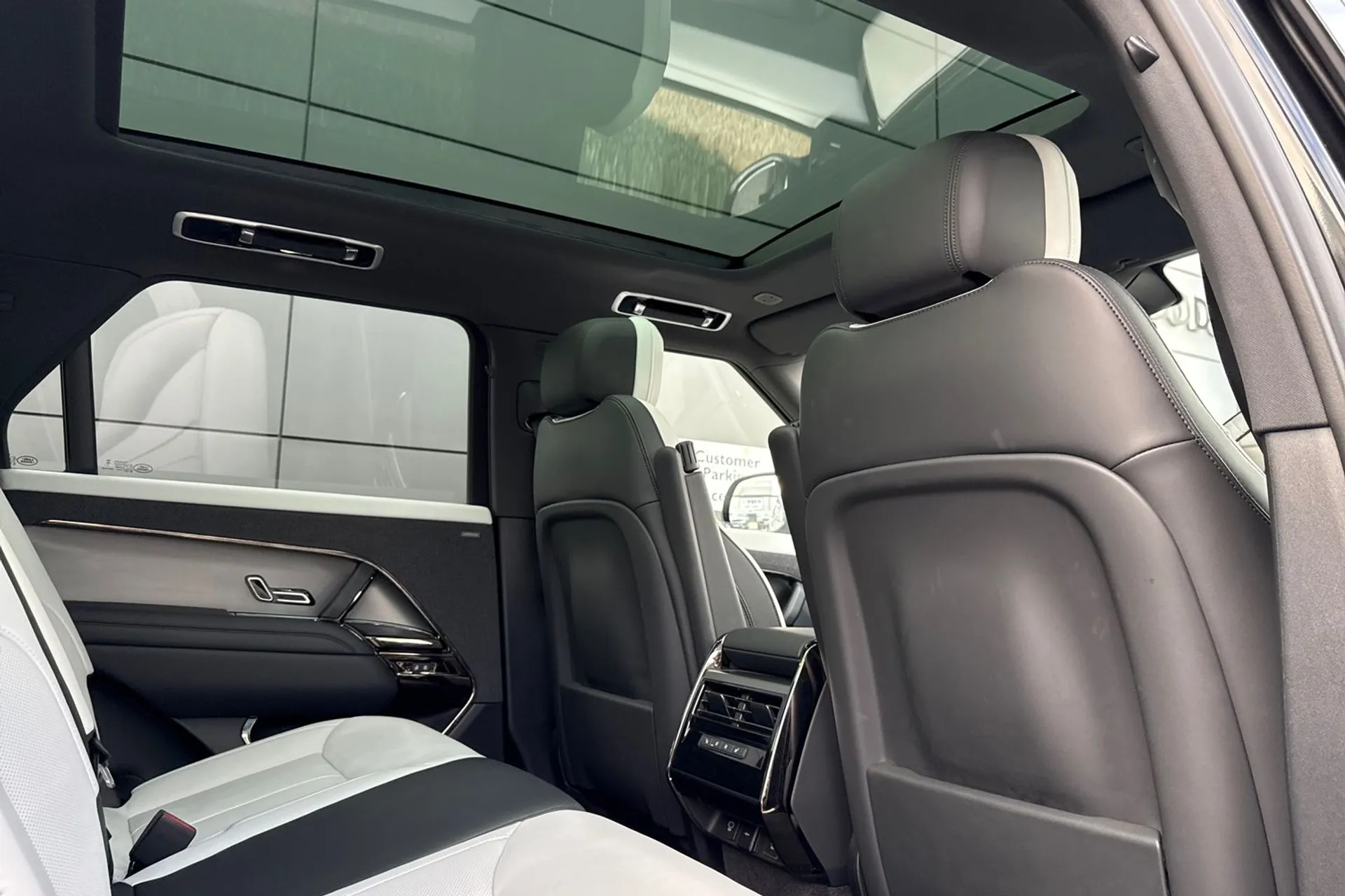 LAND ROVER RANGE ROVER SPORT thumbnail image number 36