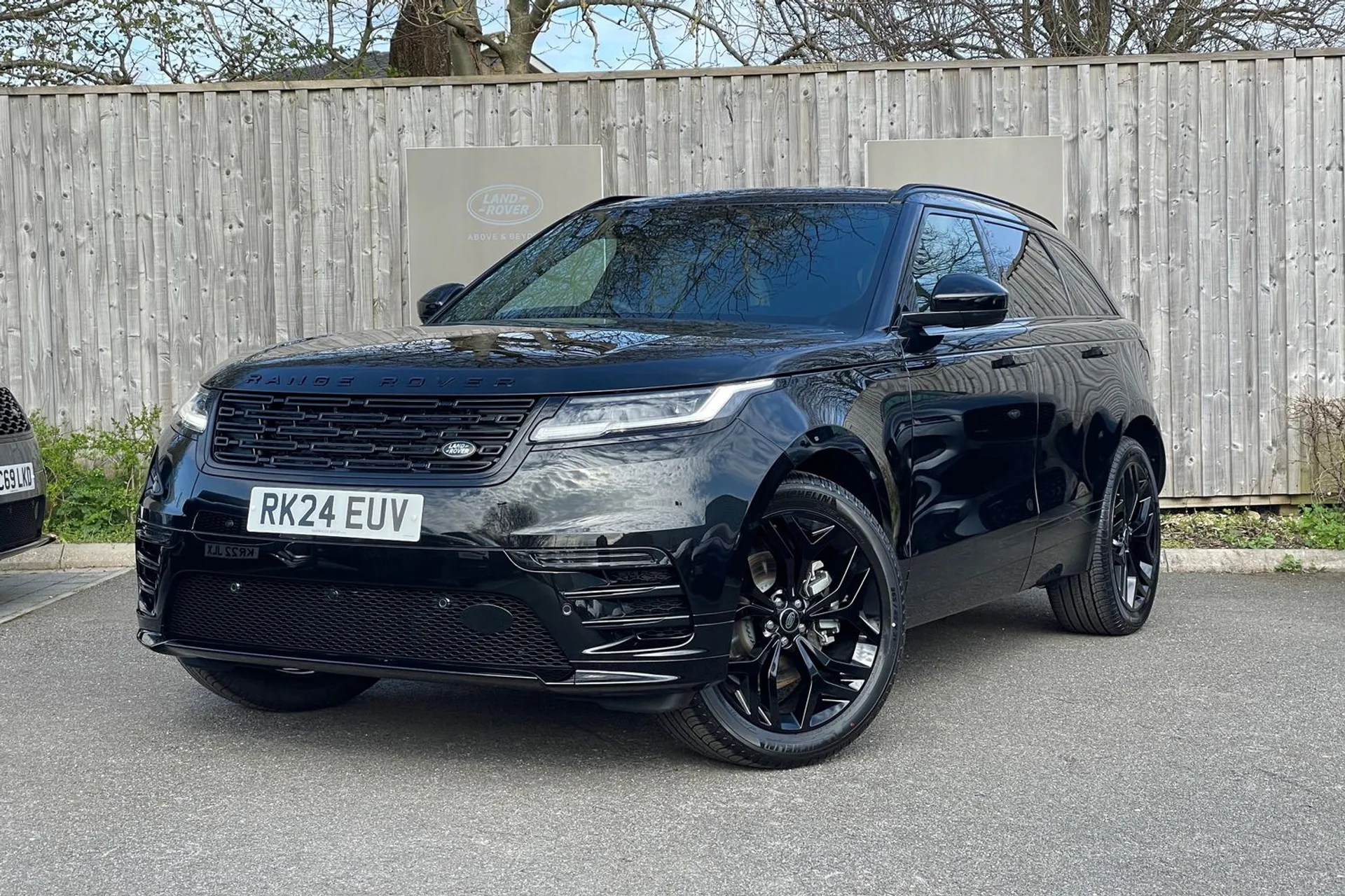 LAND ROVER RANGE ROVER VELAR thumbnail image number 27