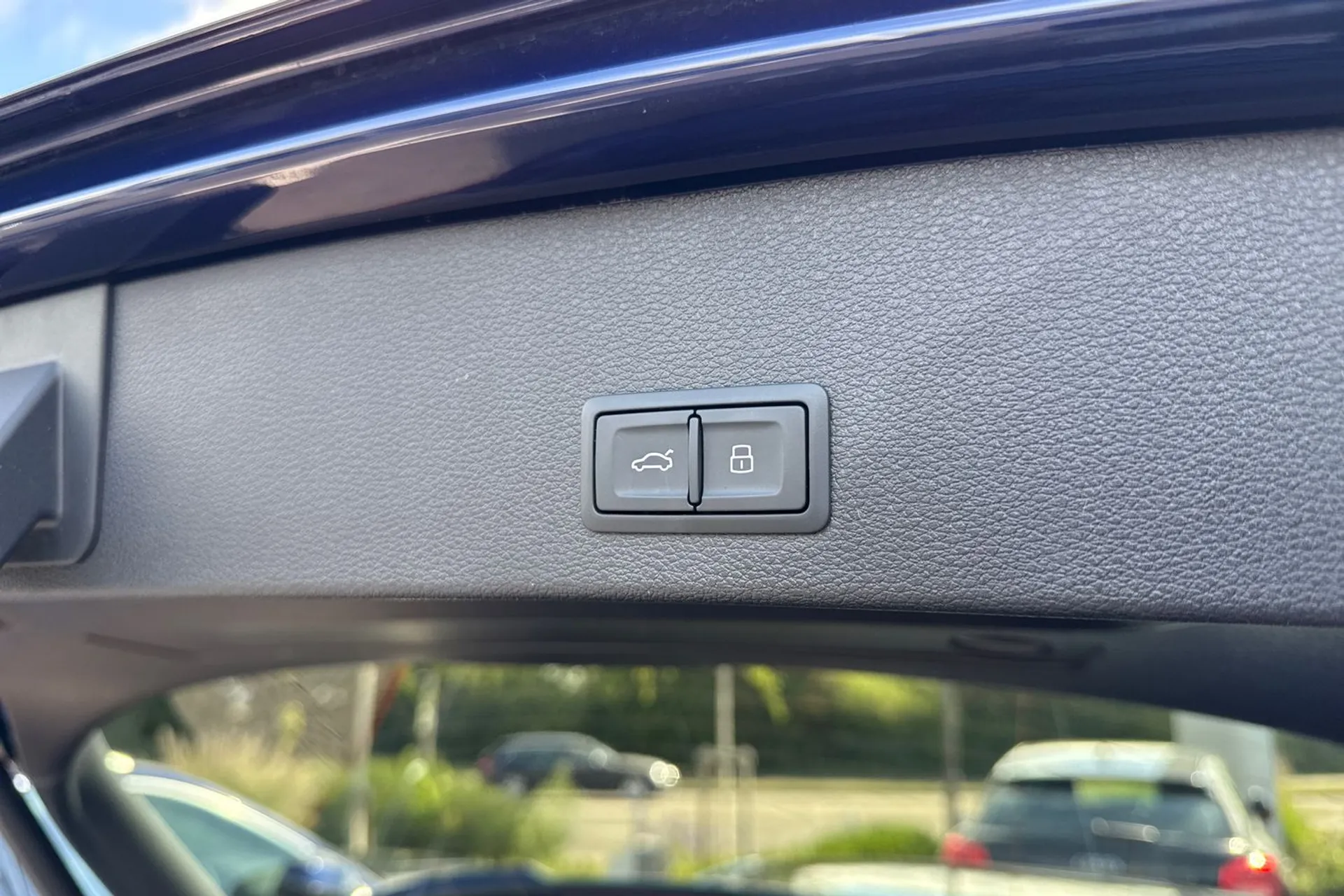 Audi Q2 thumbnail image number 20