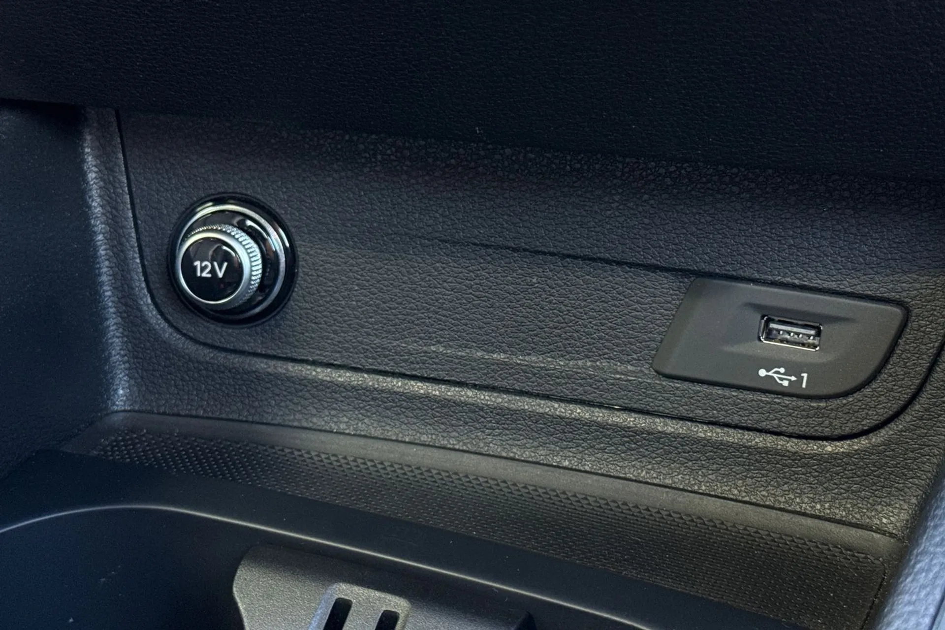 Audi Q2 thumbnail image number 51