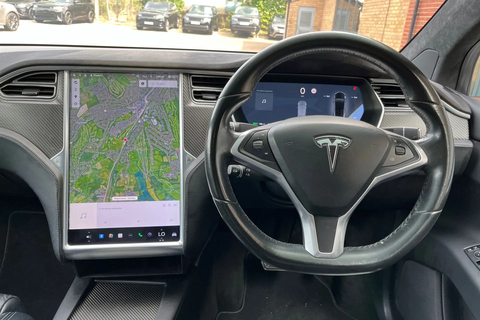 TESLA MODEL X thumbnail image number 22