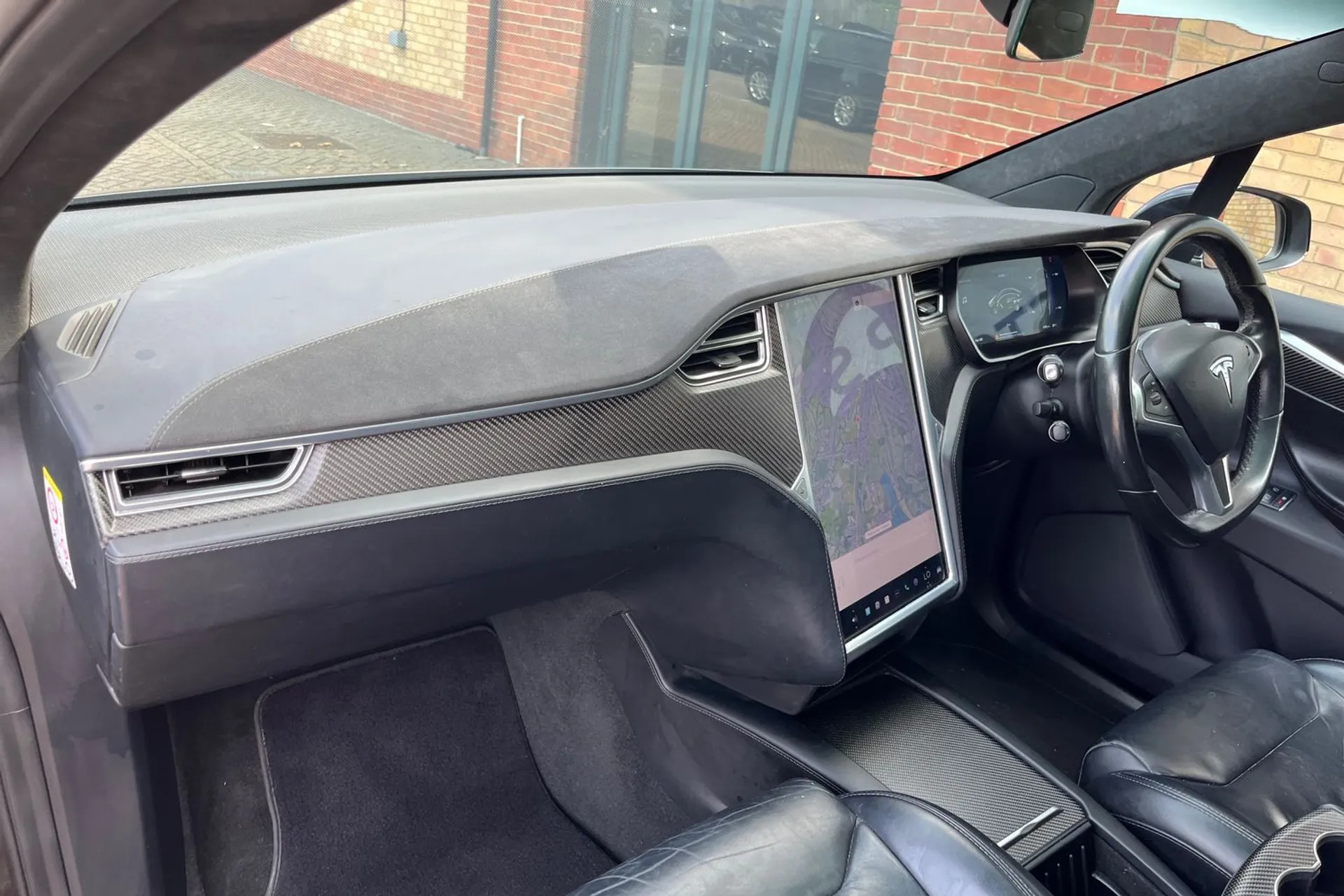 TESLA MODEL X thumbnail image number 29