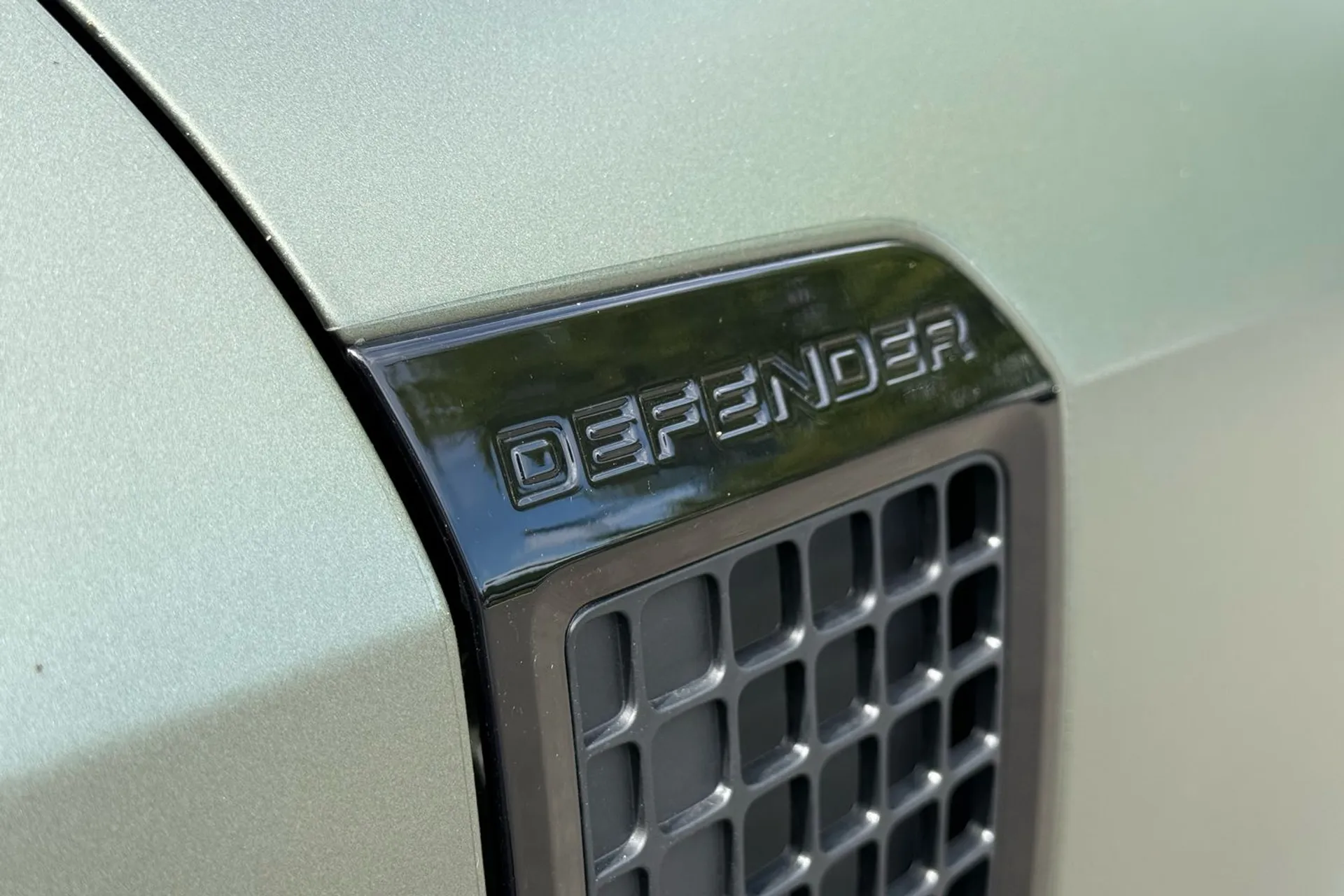LAND ROVER DEFENDER thumbnail image number 66