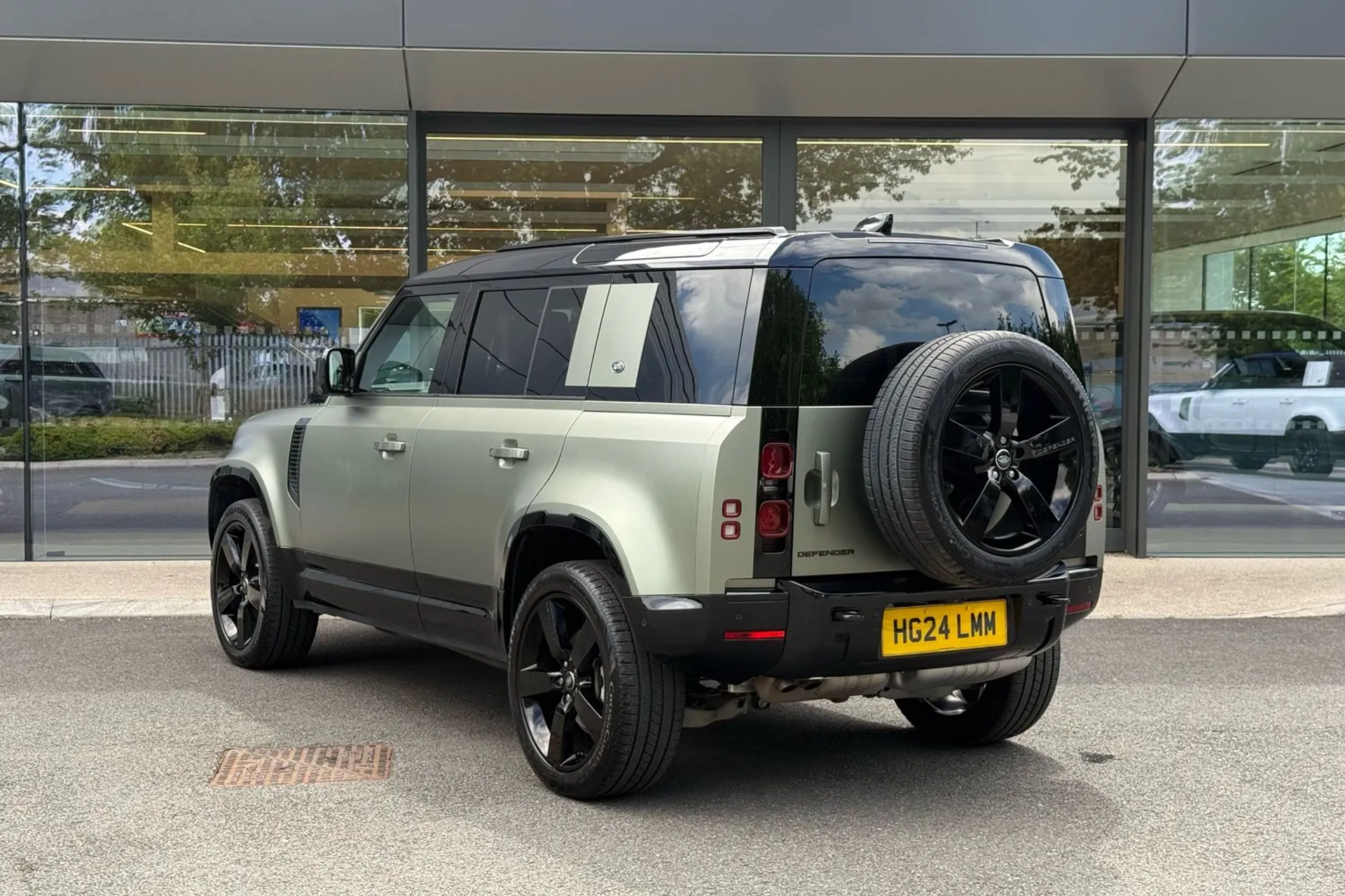 LAND ROVER DEFENDER thumbnail image number 67