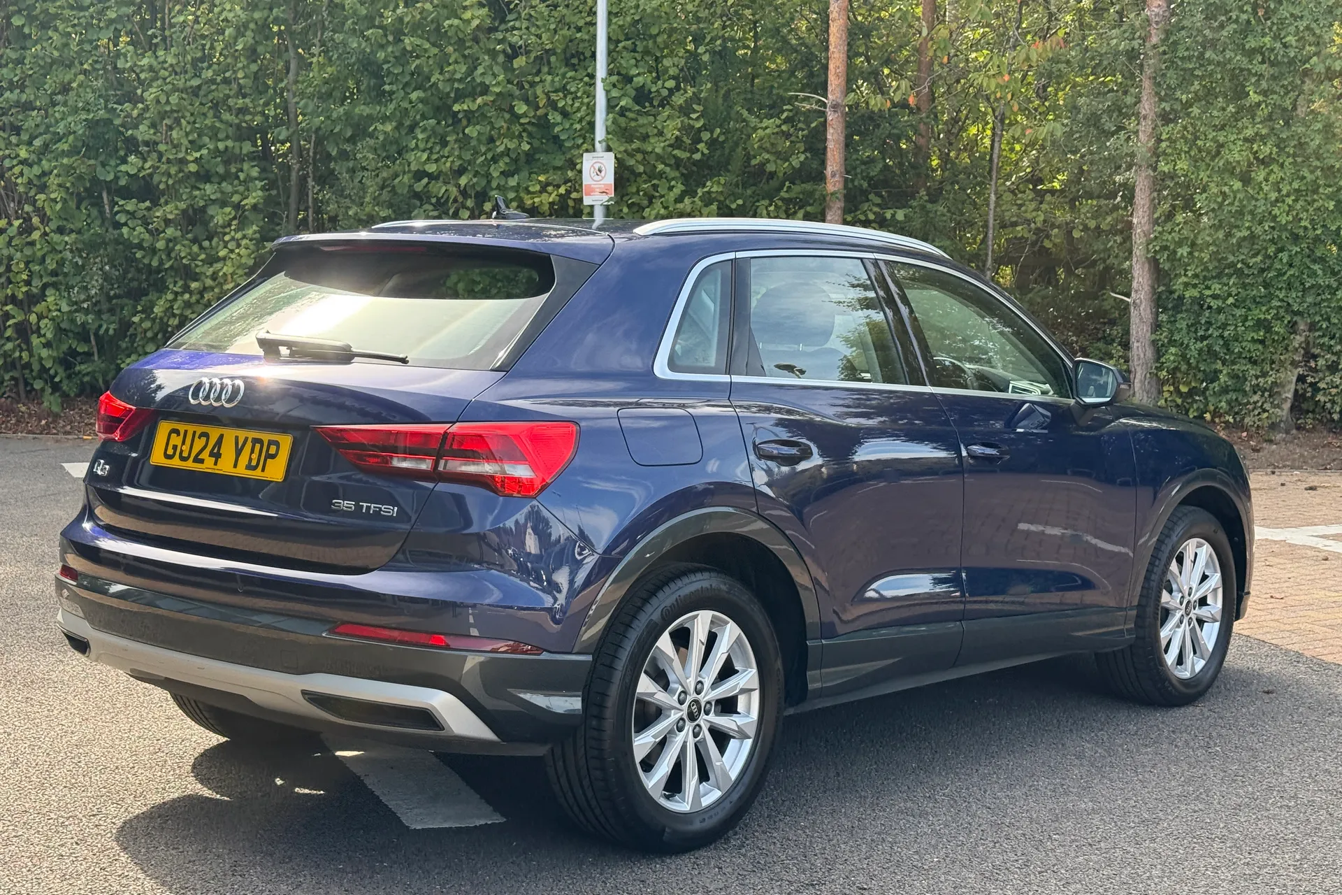 Audi Q3 thumbnail image number 36
