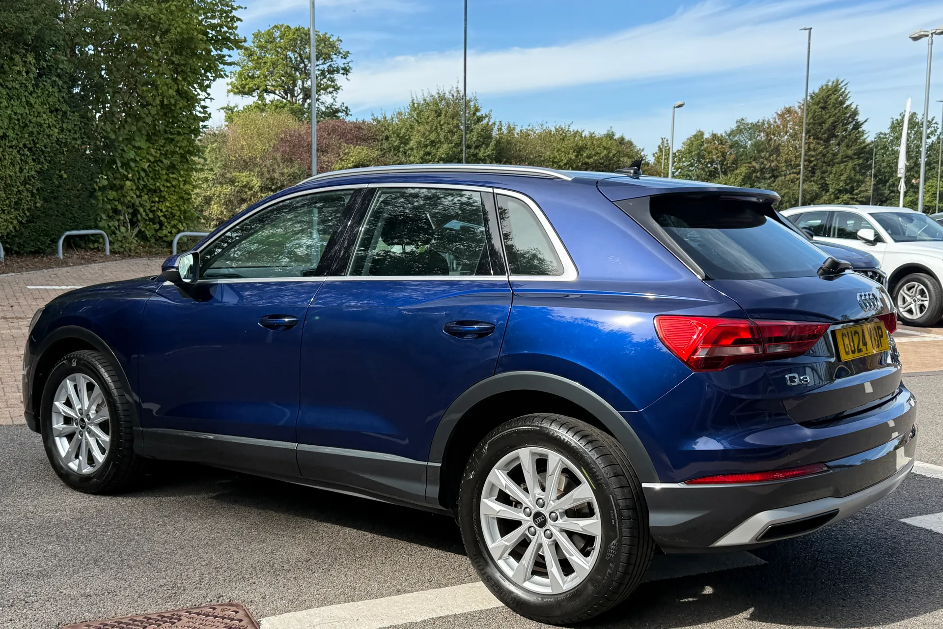 Audi Q3 thumbnail image number 41