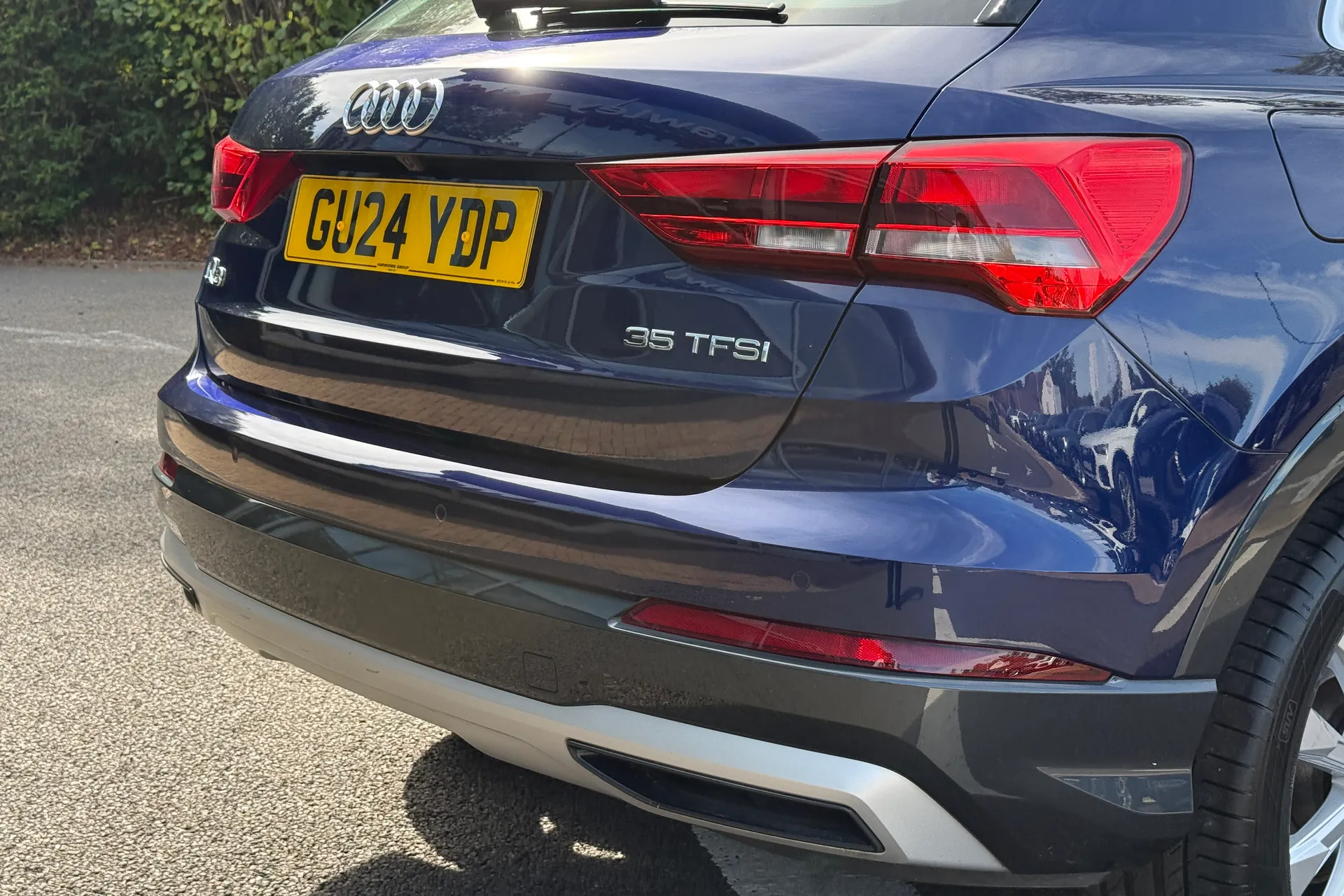 Audi Q3 thumbnail image number 37