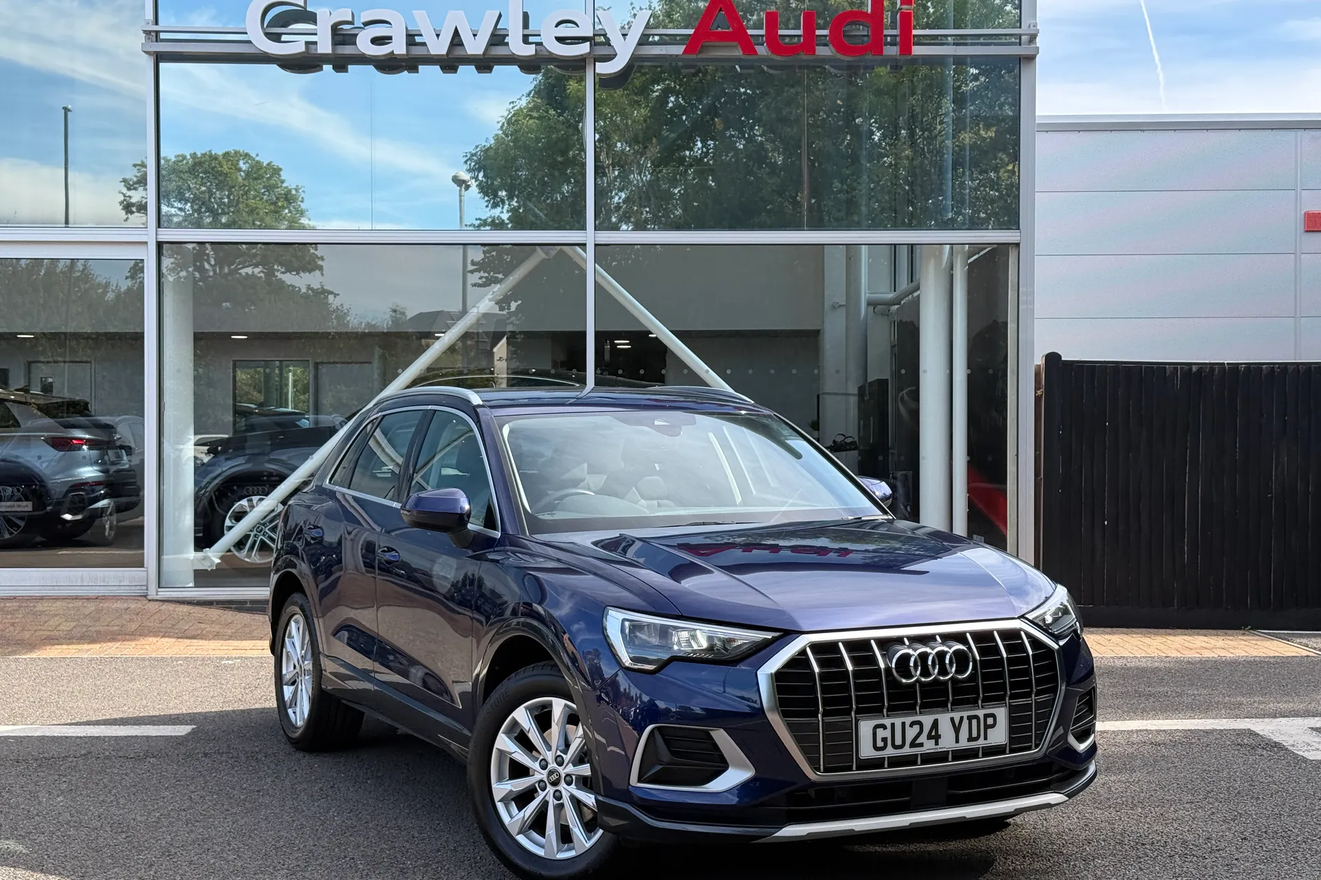 Audi Q3 focused image