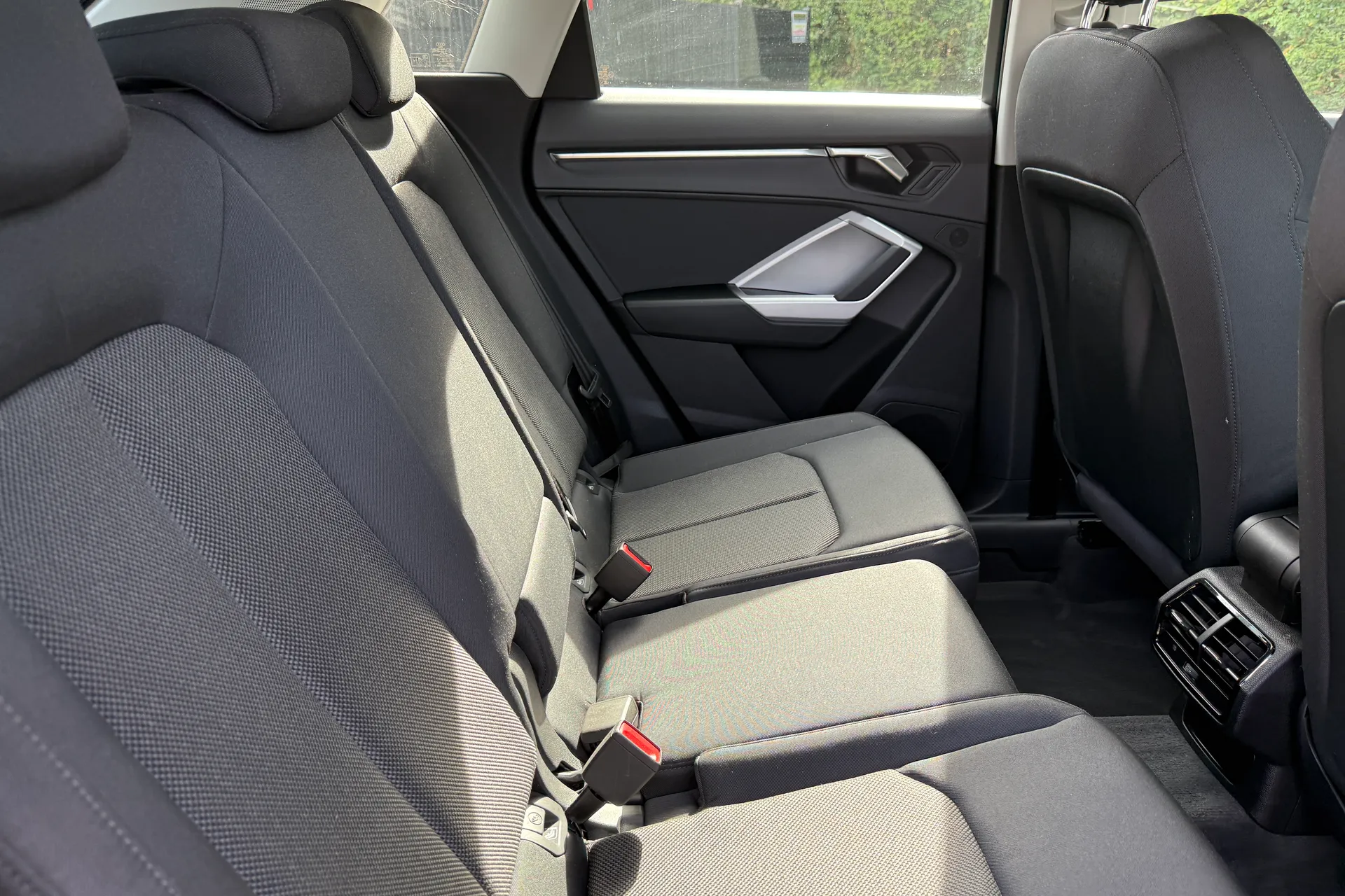 Audi Q3 thumbnail image number 29