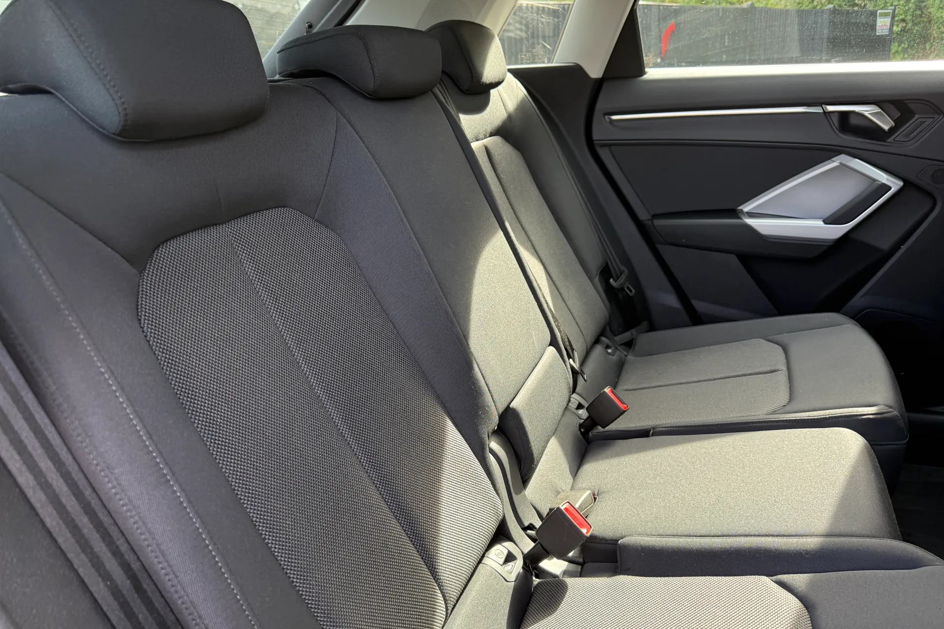 Audi Q3 thumbnail image number 28