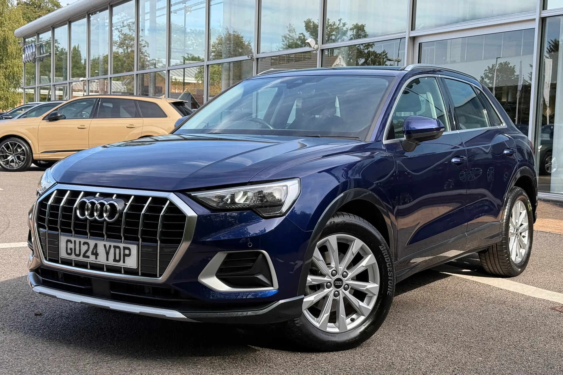 Audi Q3 thumbnail image number 49