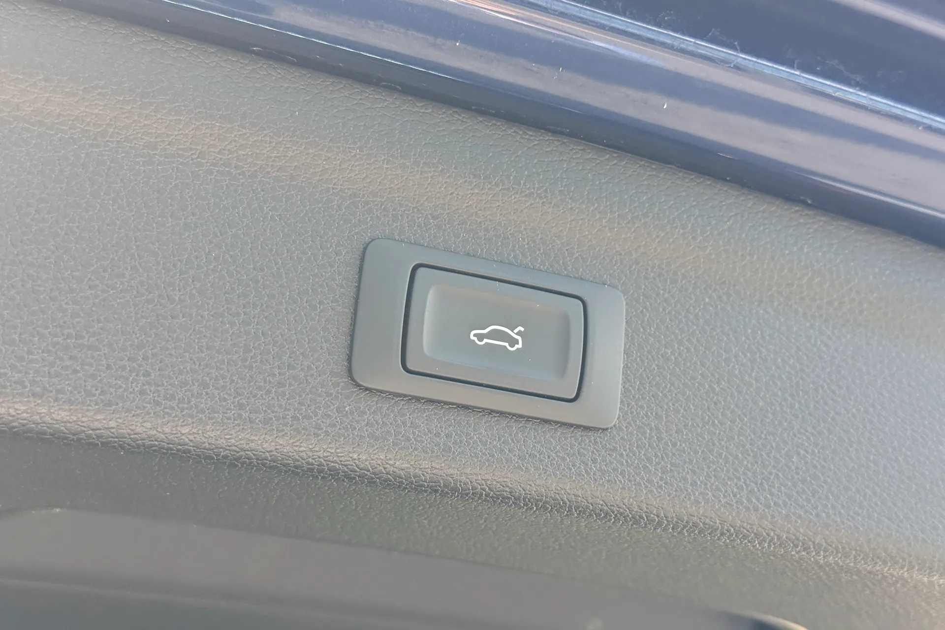 Audi Q3 thumbnail image number 39