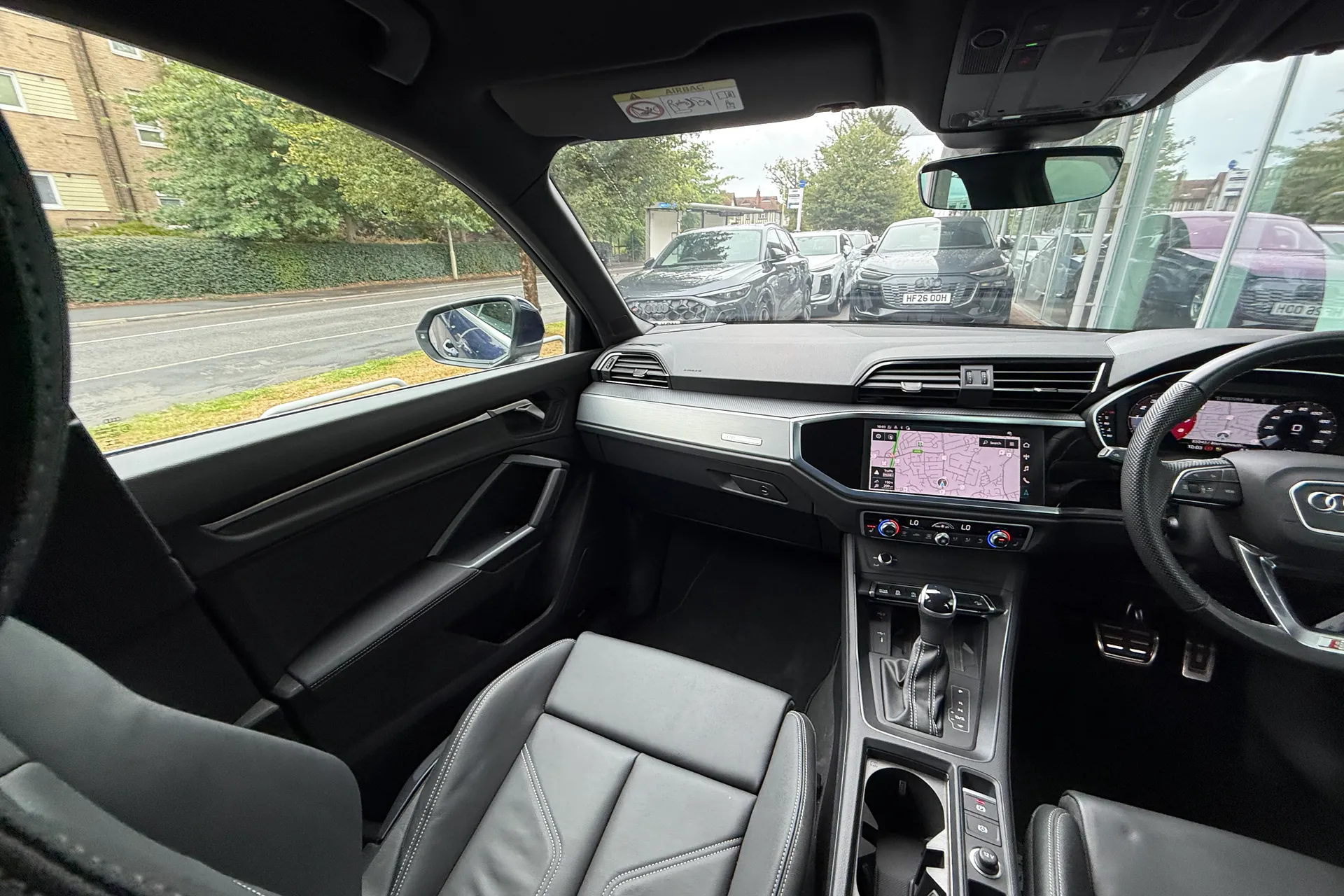 Audi Q3 thumbnail image number 44