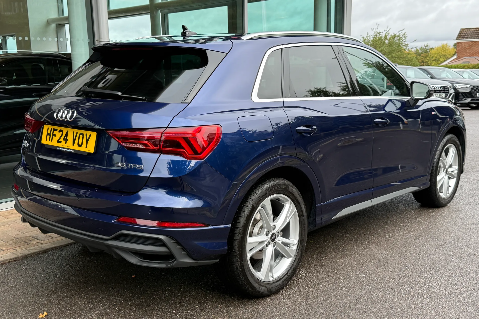Audi Q3 thumbnail image number 58