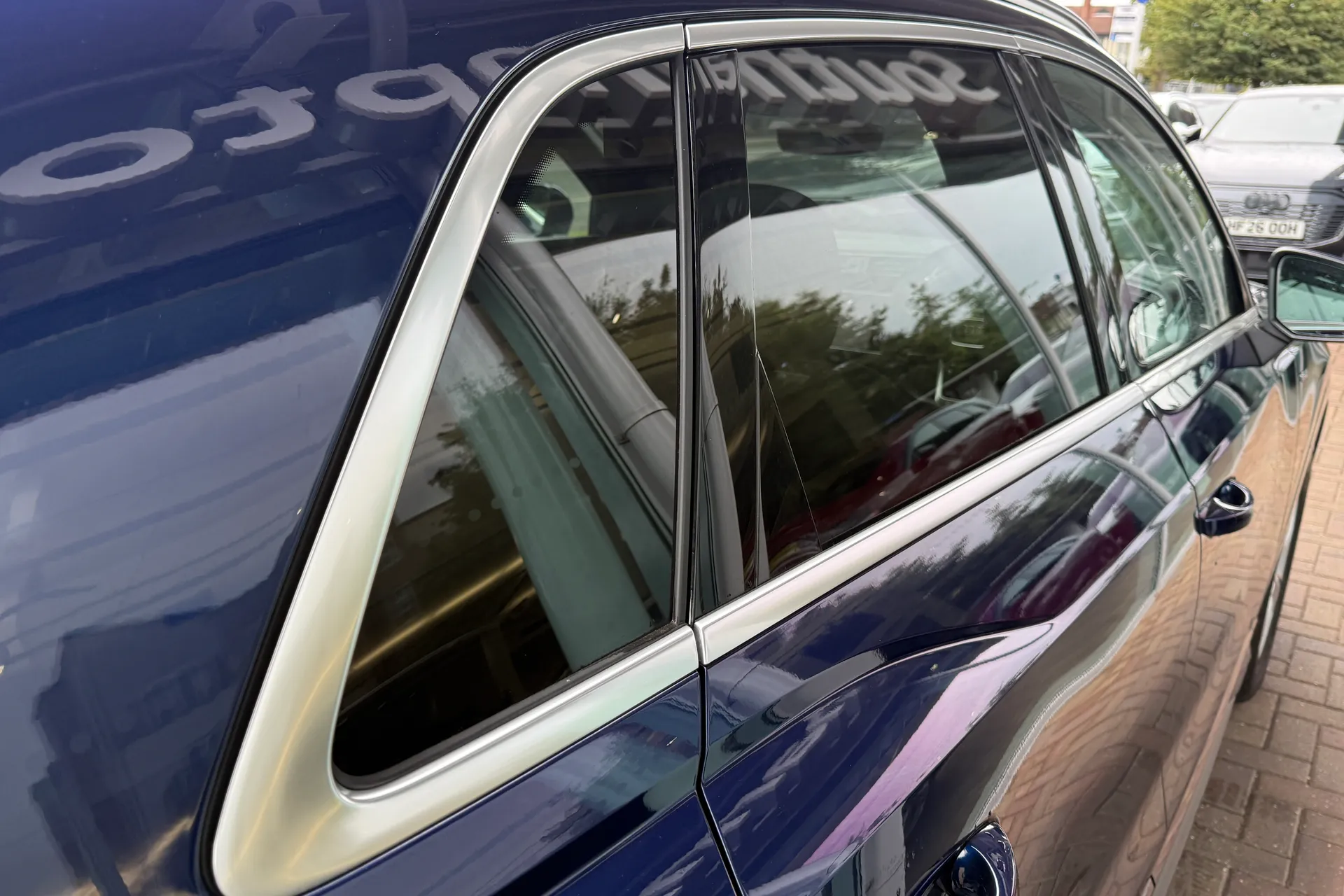 Audi Q3 thumbnail image number 36