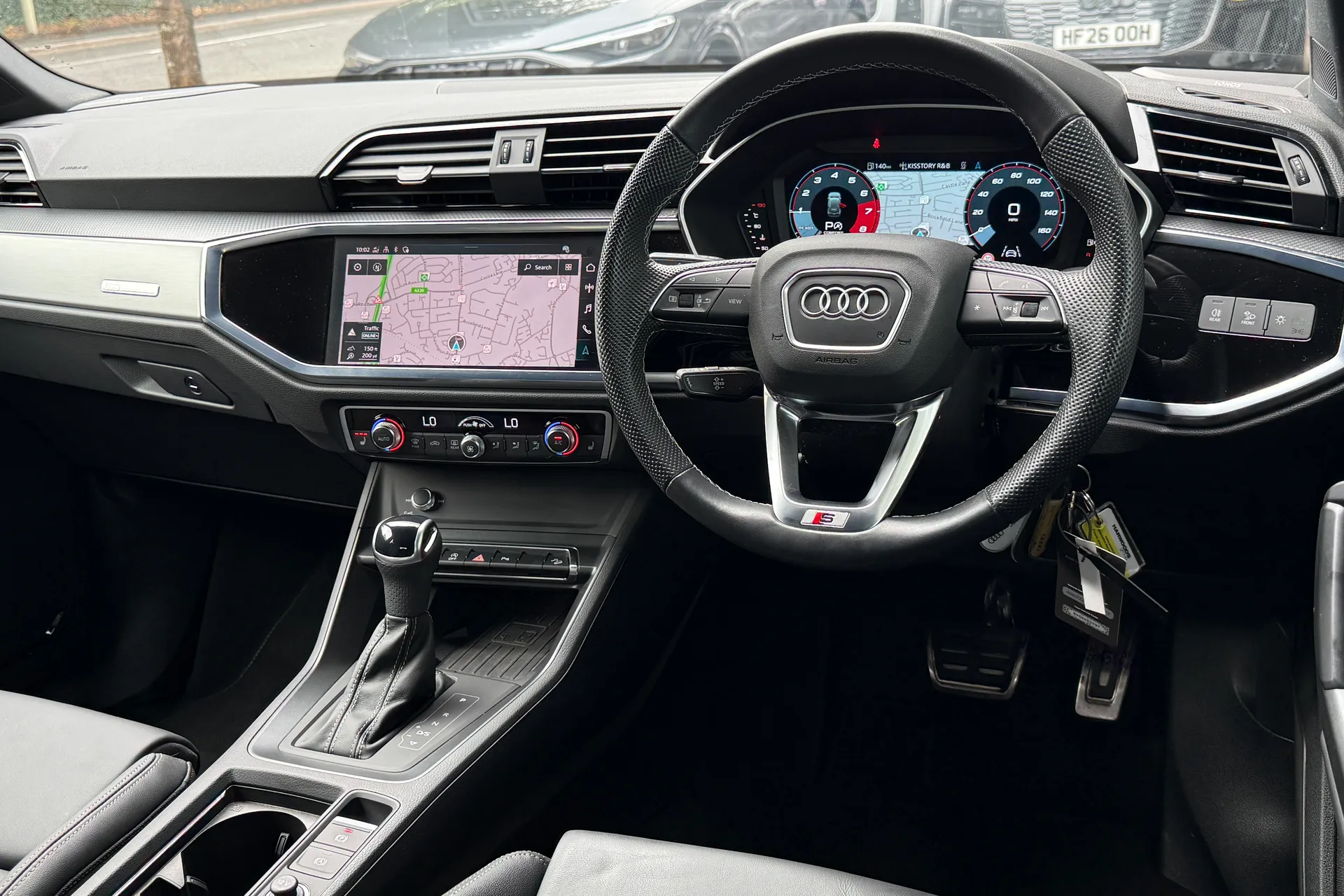 Audi Q3 thumbnail image number 37