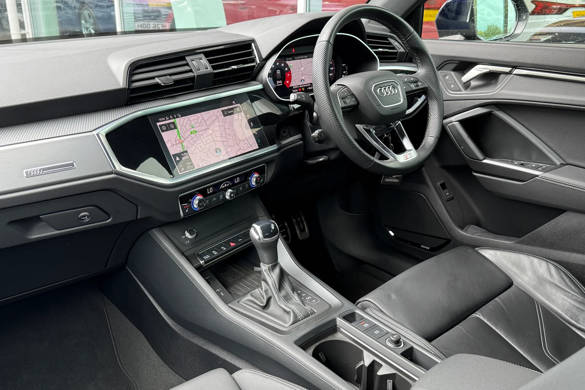 Audi Q3 thumbnail image number 52