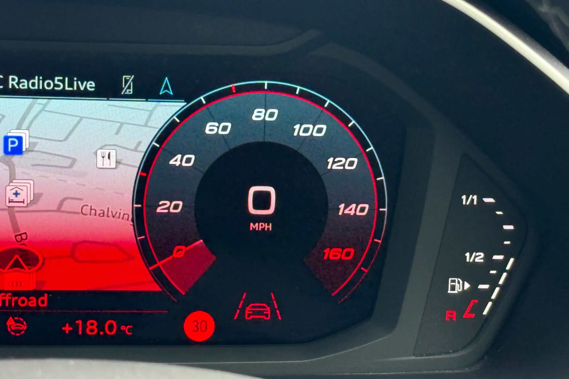 Audi Q3 thumbnail image number 8