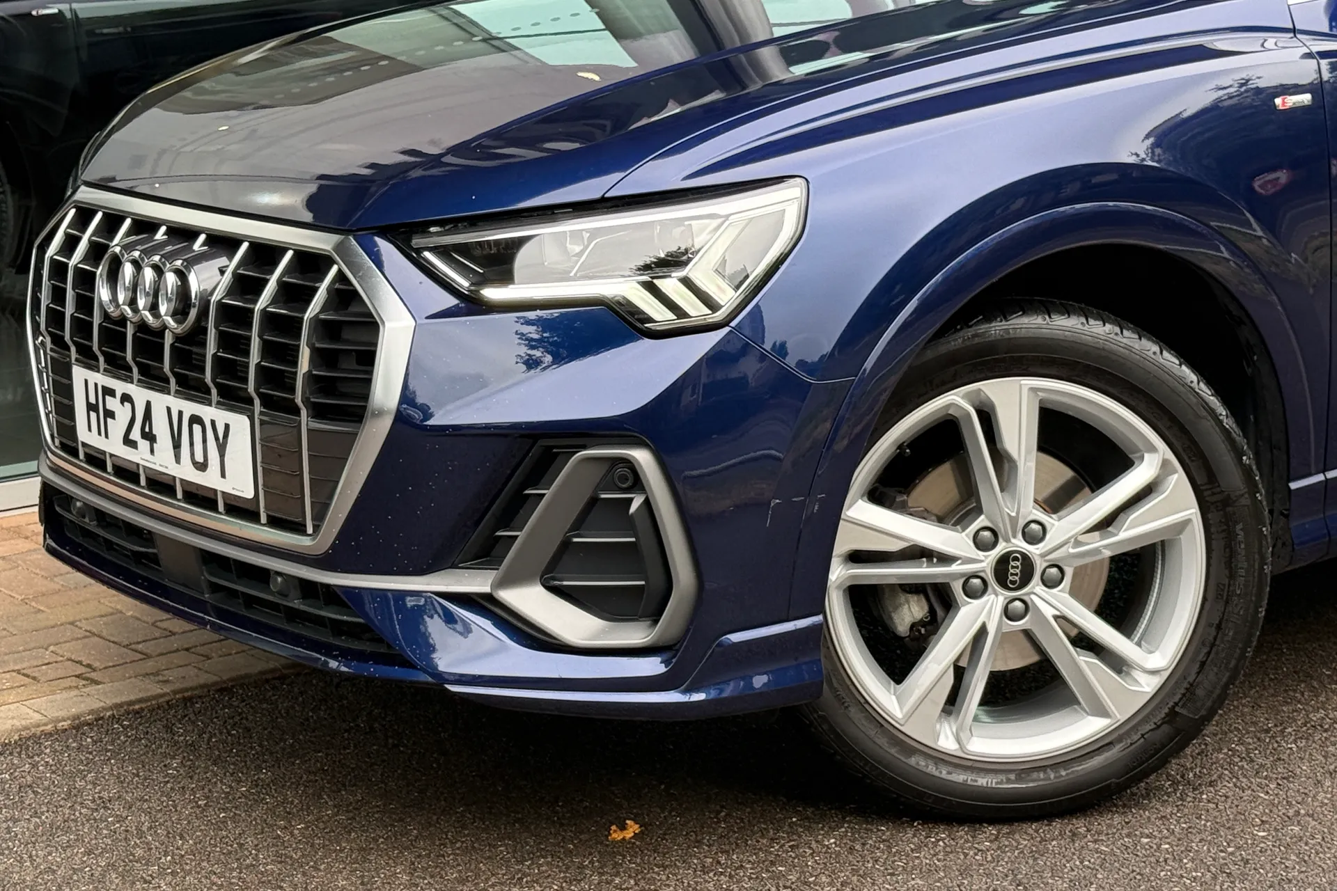 Audi Q3 thumbnail image number 56