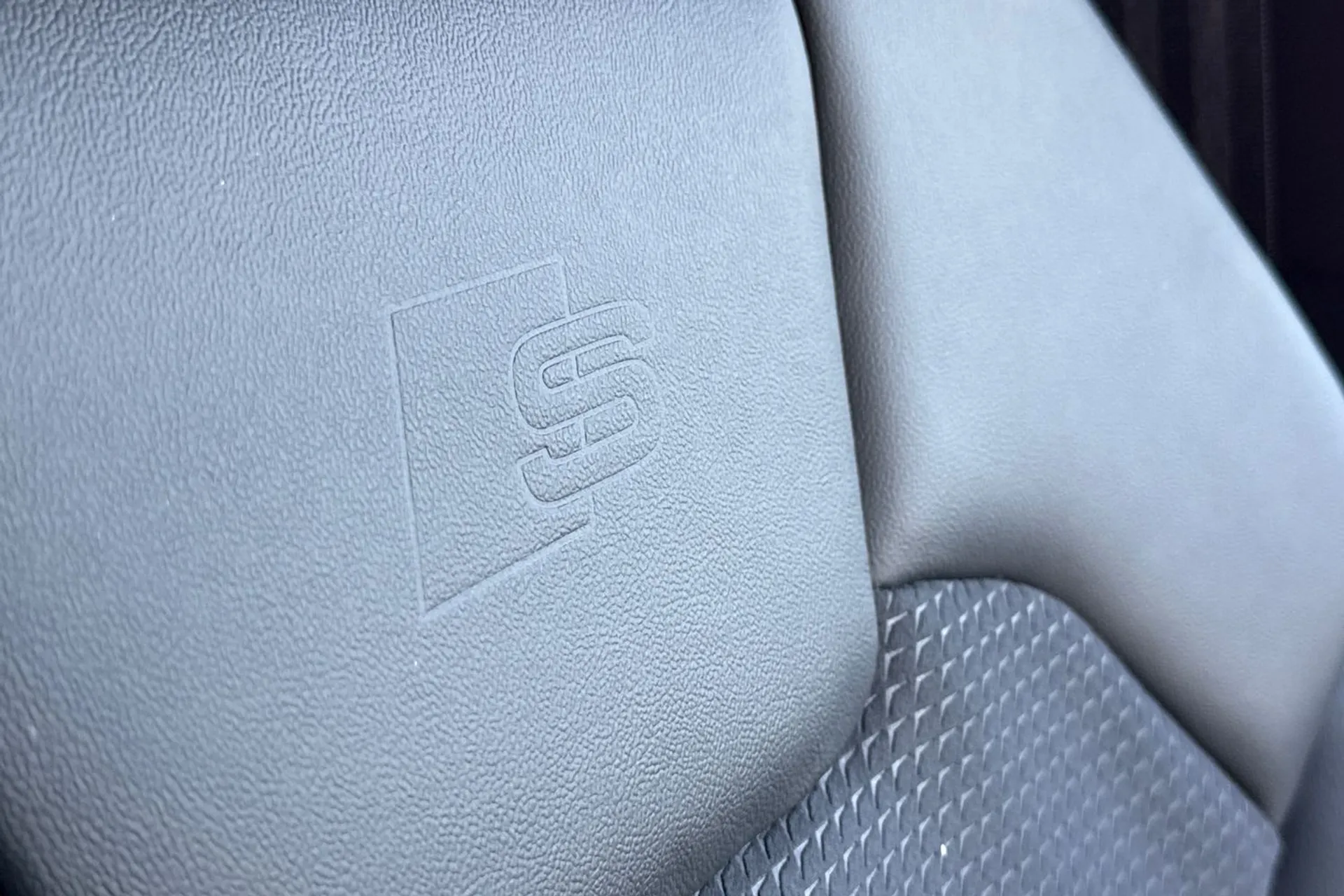 Audi Q5 thumbnail image number 50