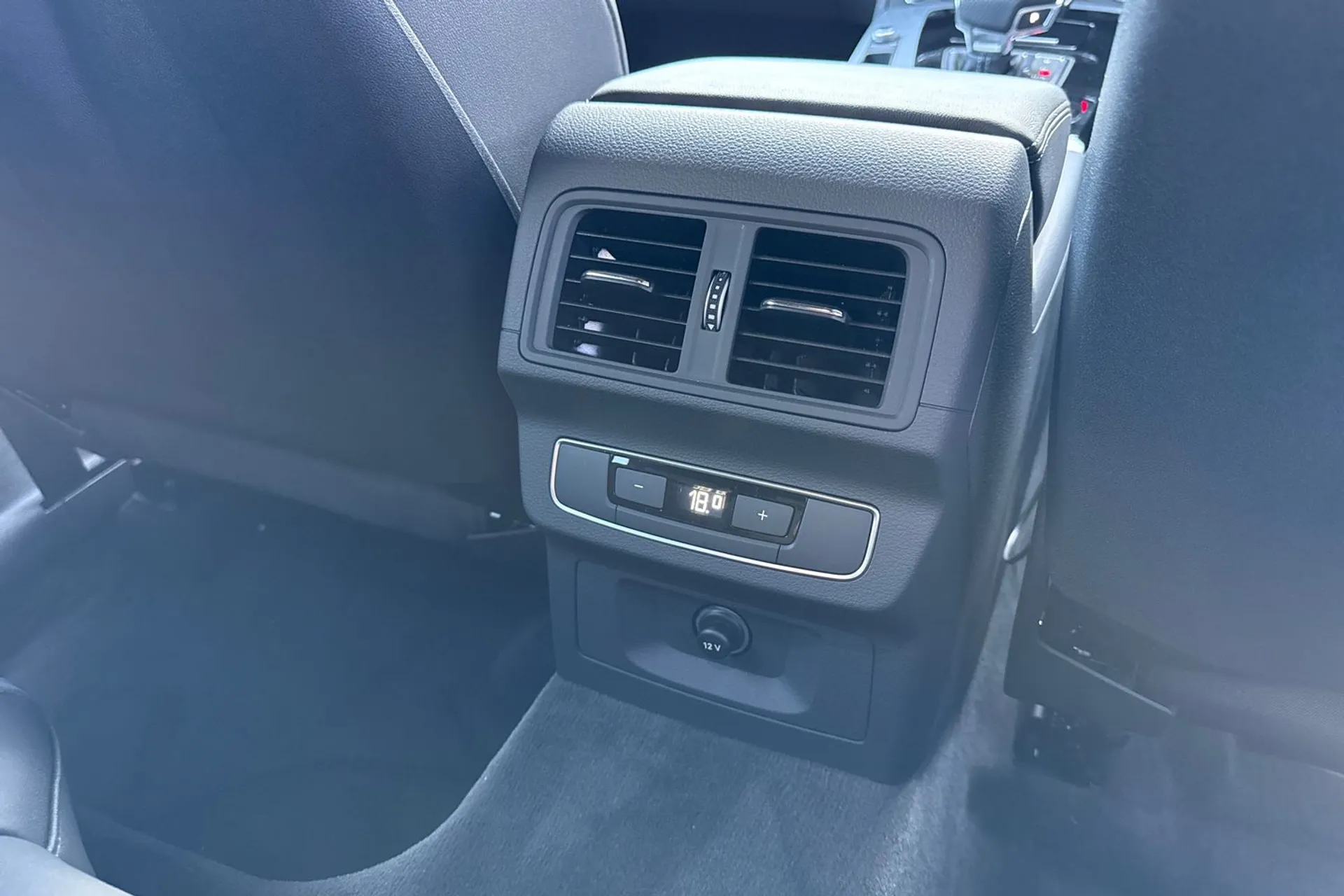 Audi Q5 thumbnail image number 52