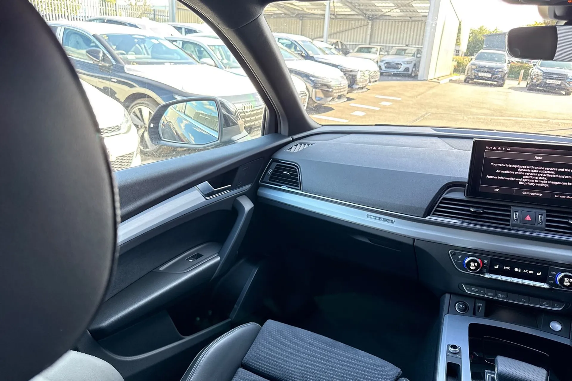 Audi Q5 thumbnail image number 36