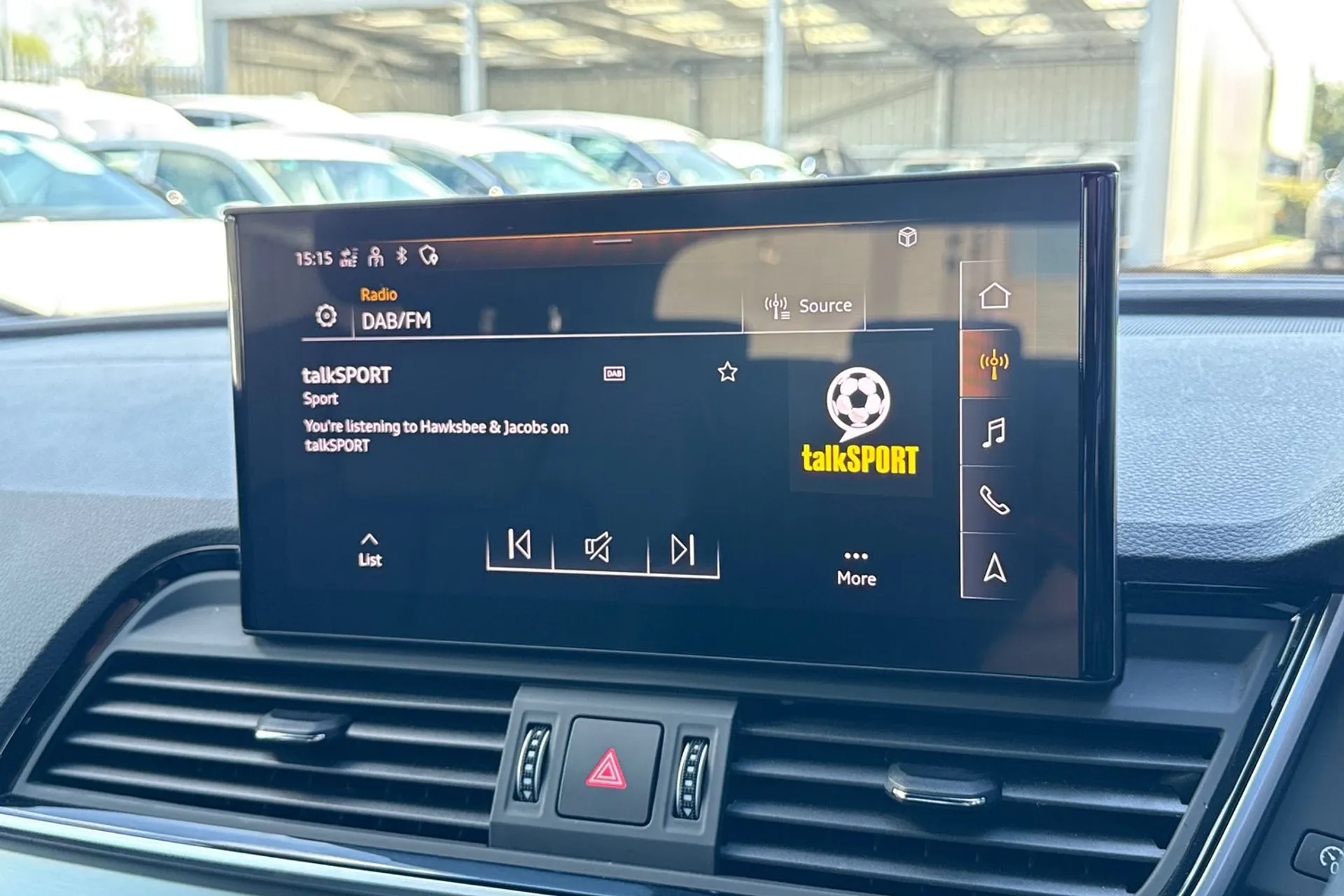 Audi Q5 thumbnail image number 23