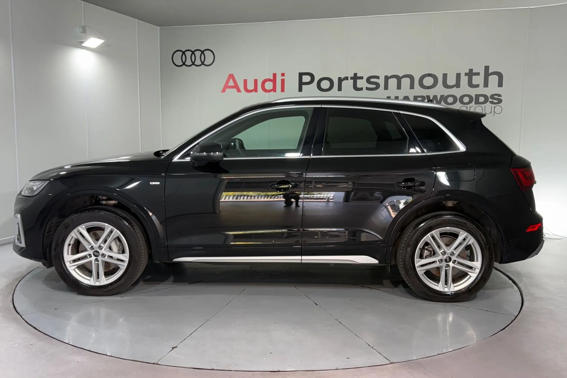 Audi Q5 thumbnail image number 11