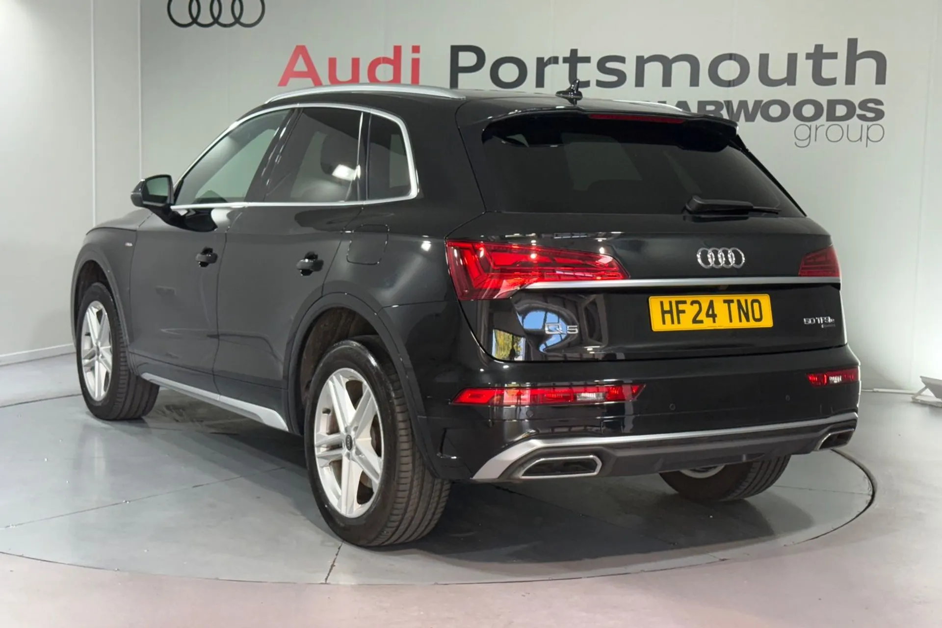 Audi Q5 thumbnail image number 10