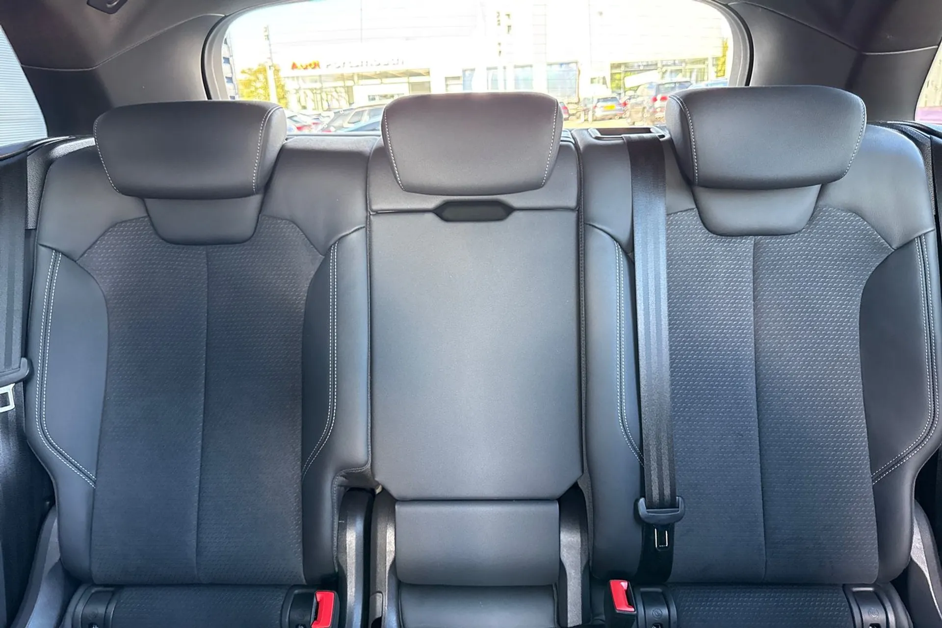 Audi Q5 thumbnail image number 34