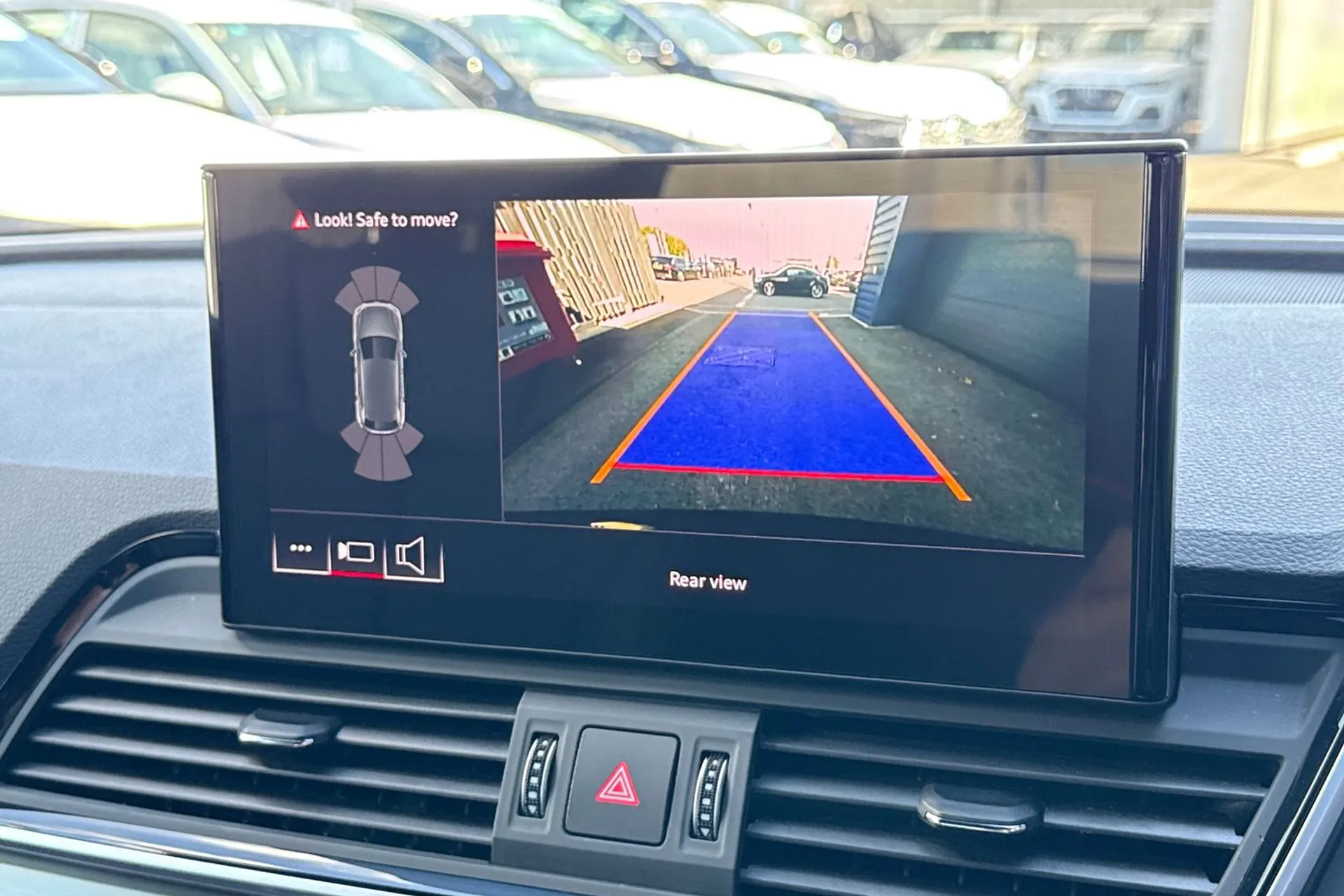 Audi Q5 thumbnail image number 28