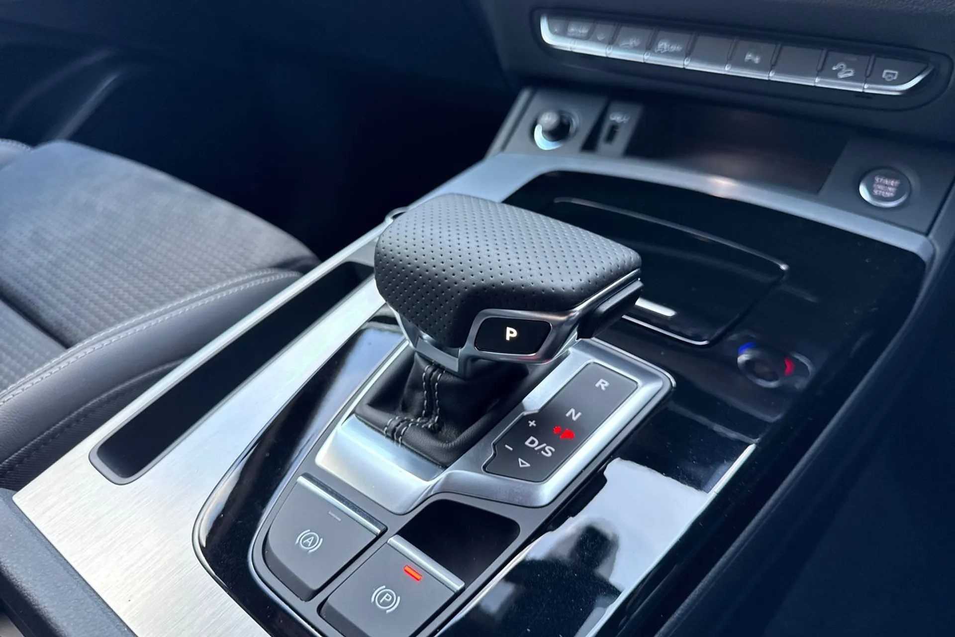 Audi Q5 thumbnail image number 31