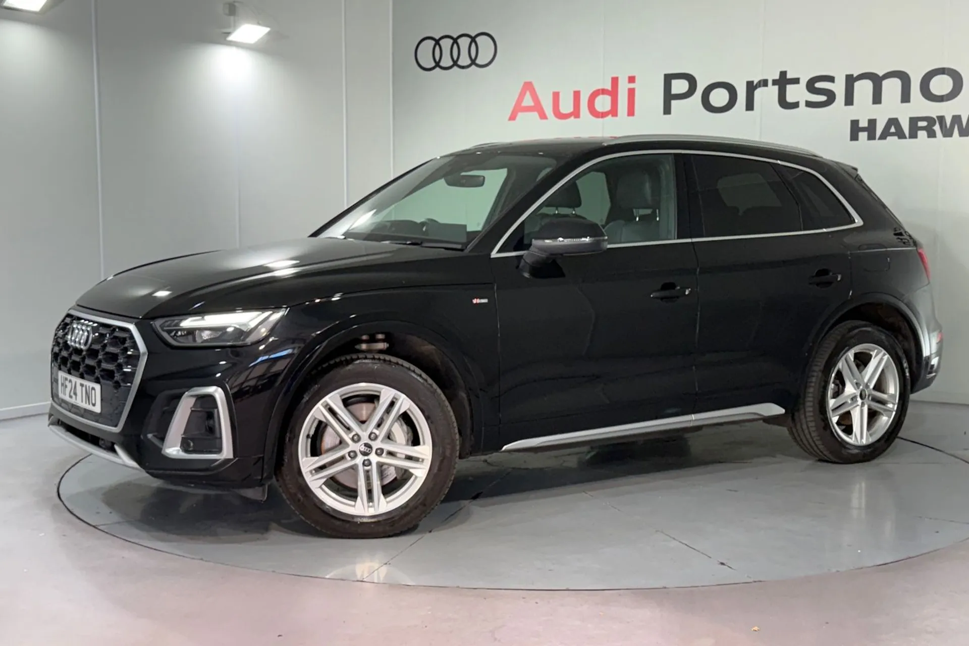 Audi Q5 thumbnail image number 5