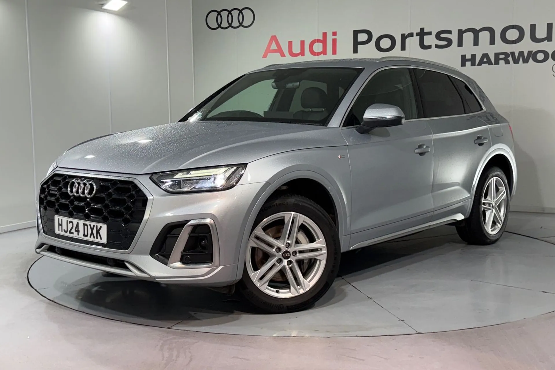 Audi Q5 thumbnail image number 11