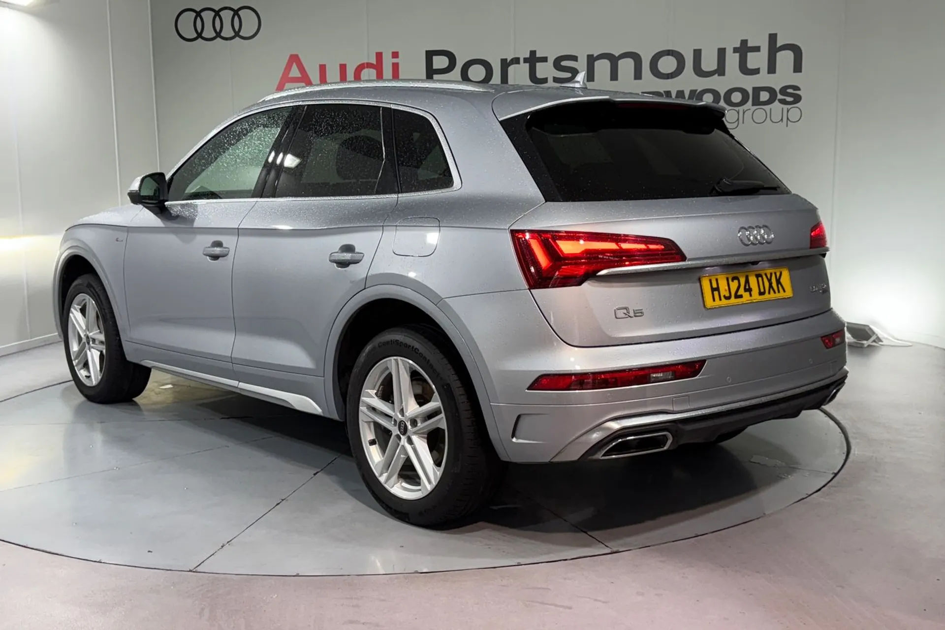 Audi Q5 thumbnail image number 9