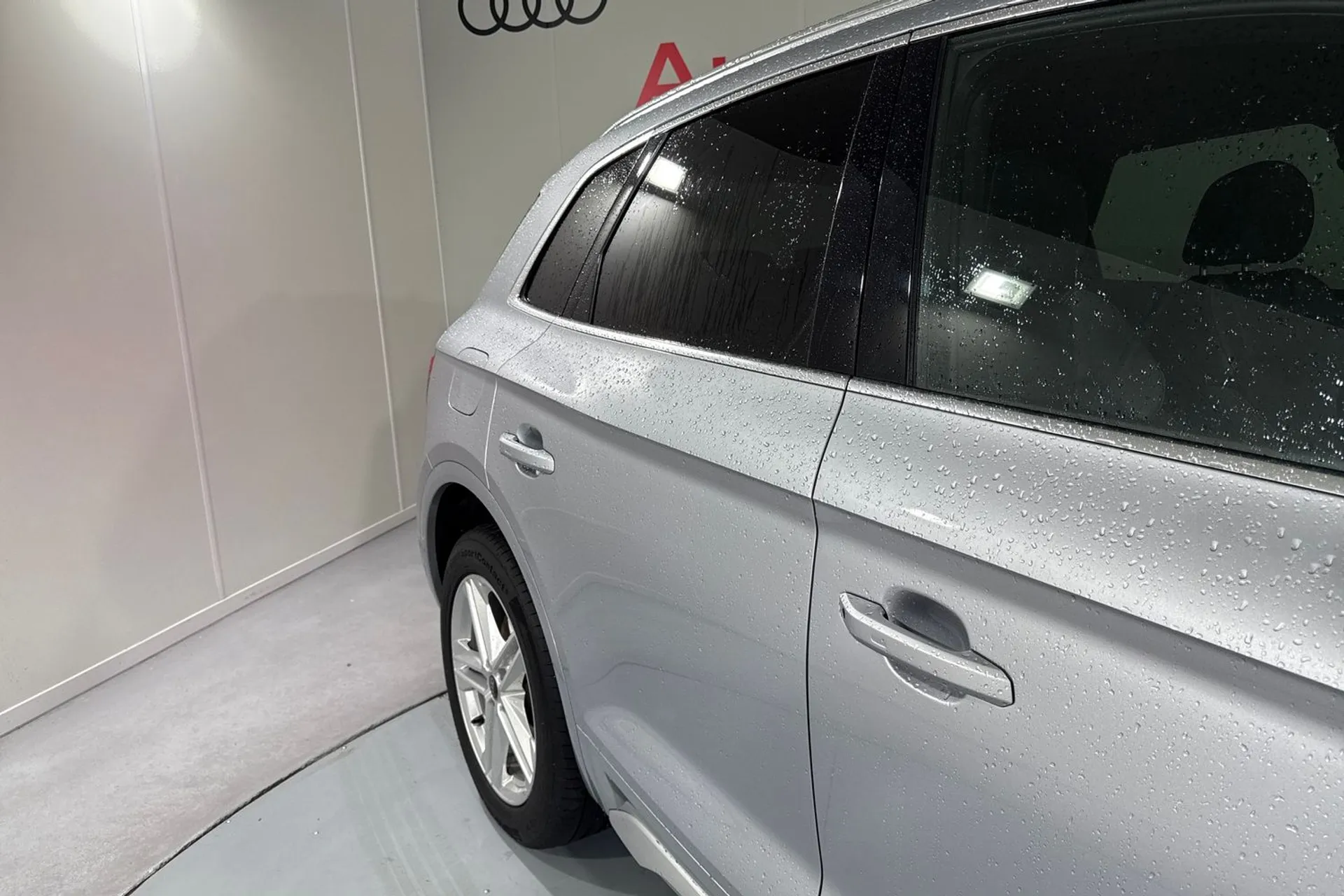 Audi Q5 thumbnail image number 14