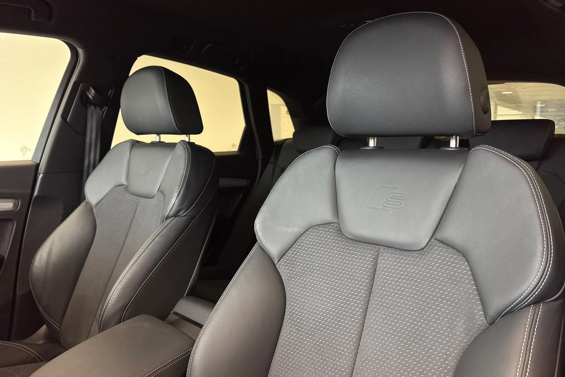 Audi Q5 thumbnail image number 29